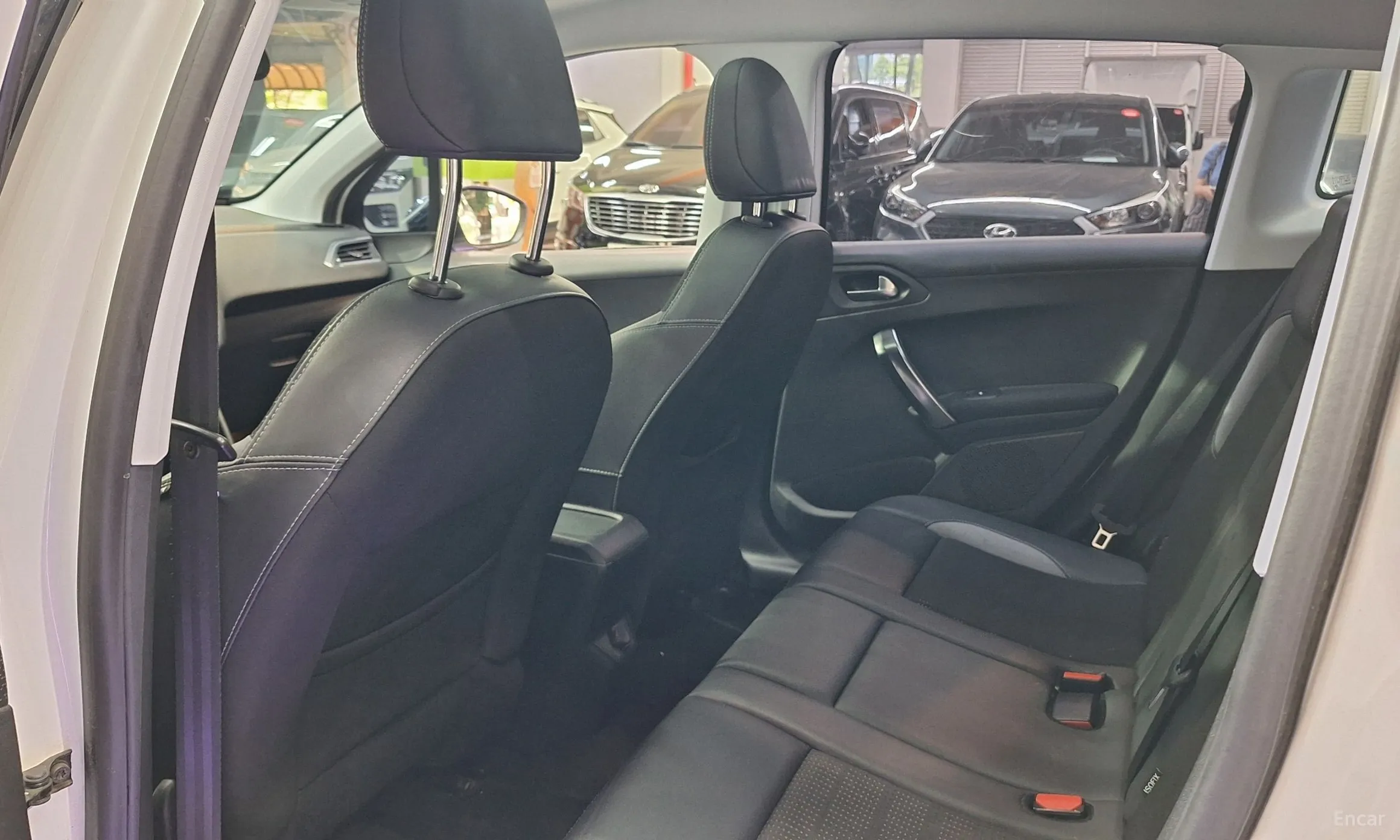 Peugeot 2008. превью 9