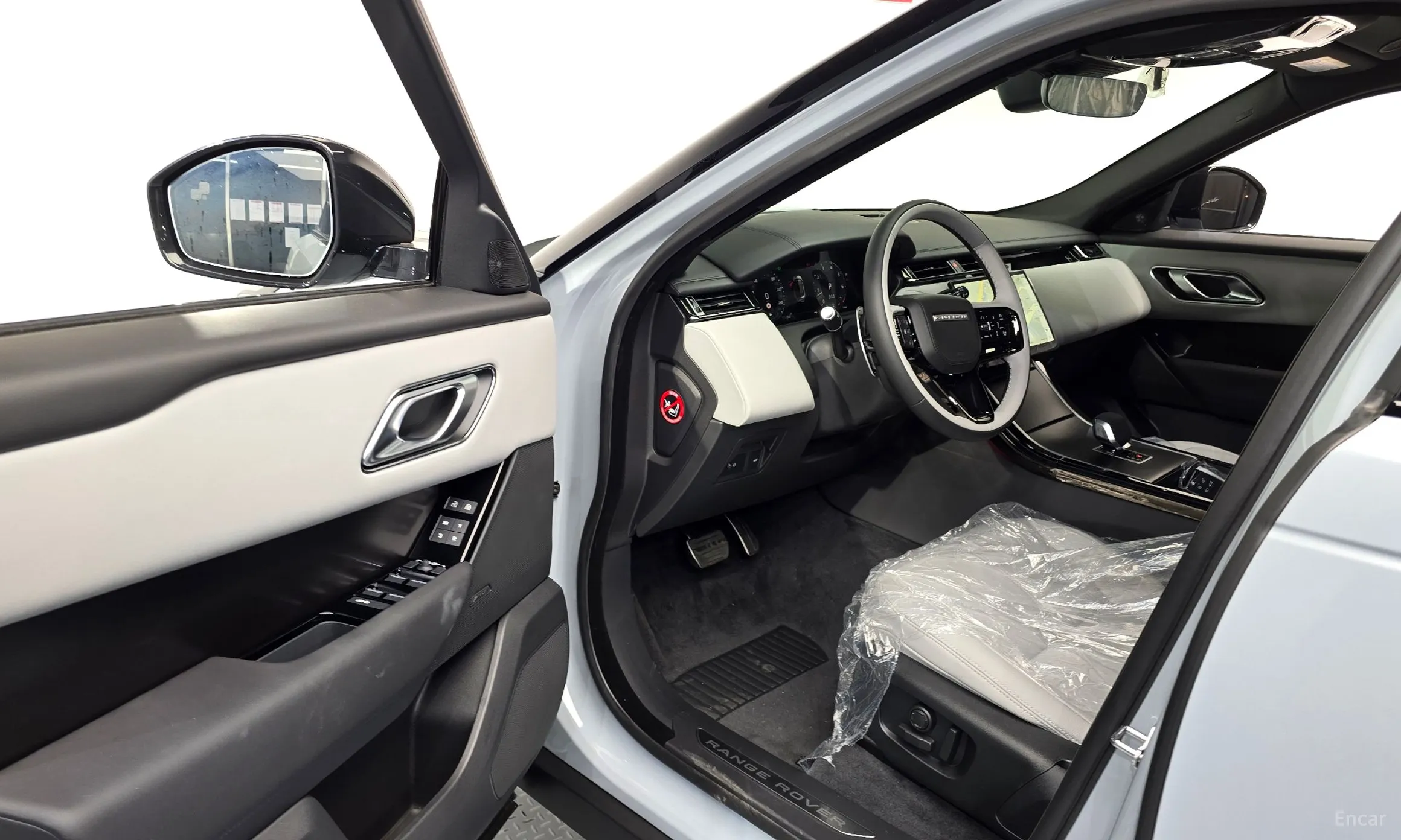 Land Rover Range Rover Bella превью 10