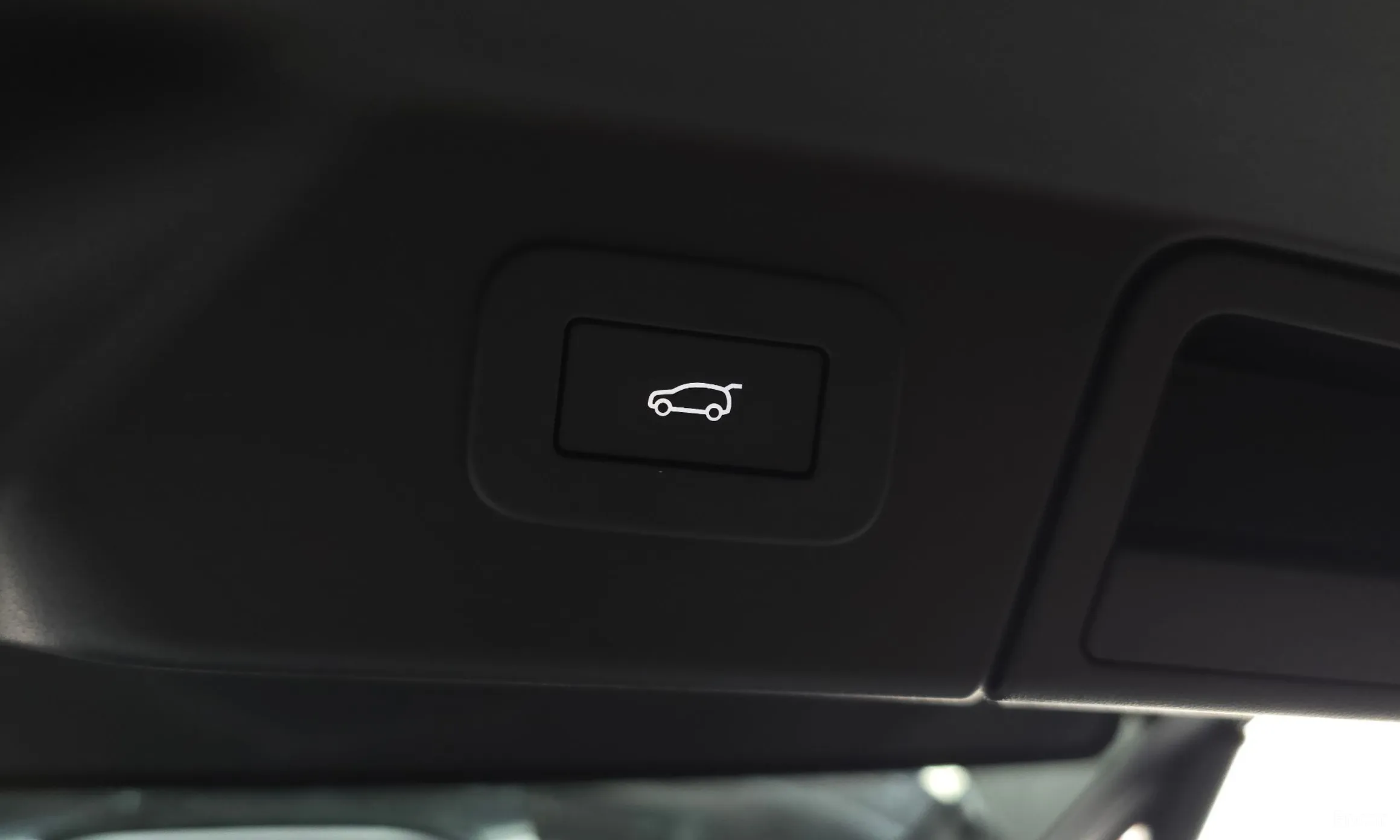Land Rover Range Rover Bella превью 18