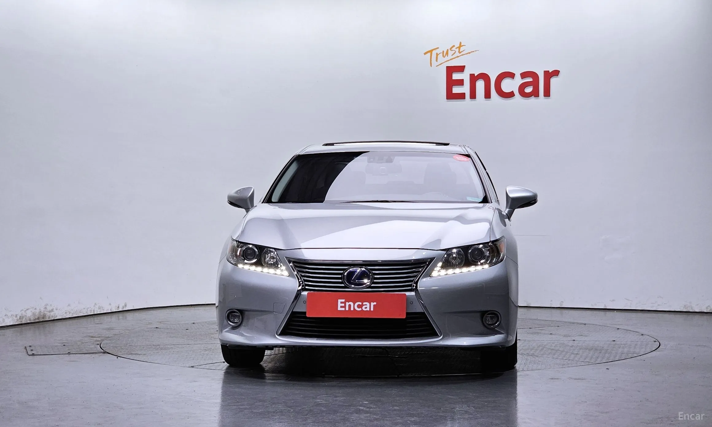 Lexus New ES300h превью 3