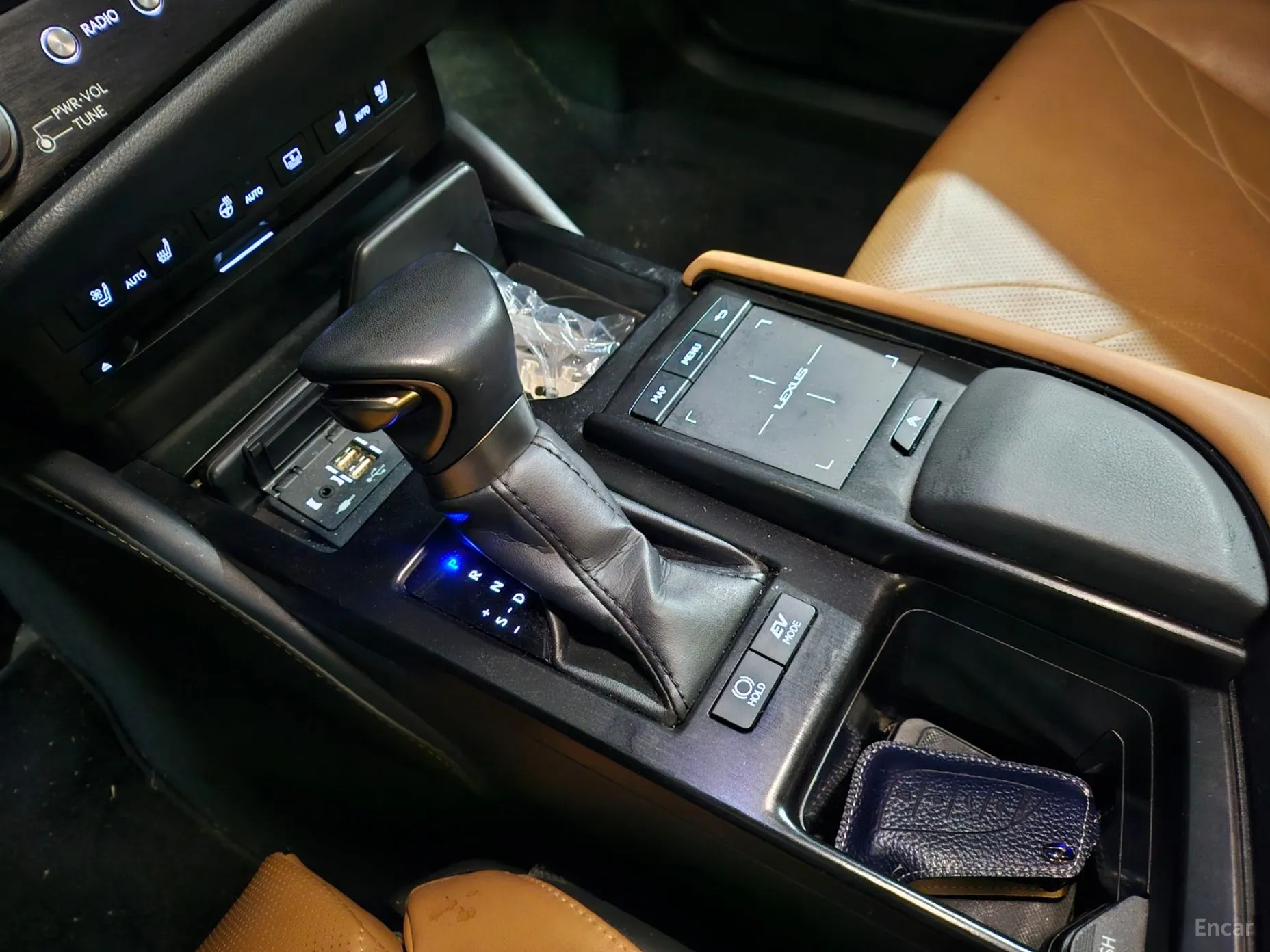 Lexus ES300h 7th Generation превью 13