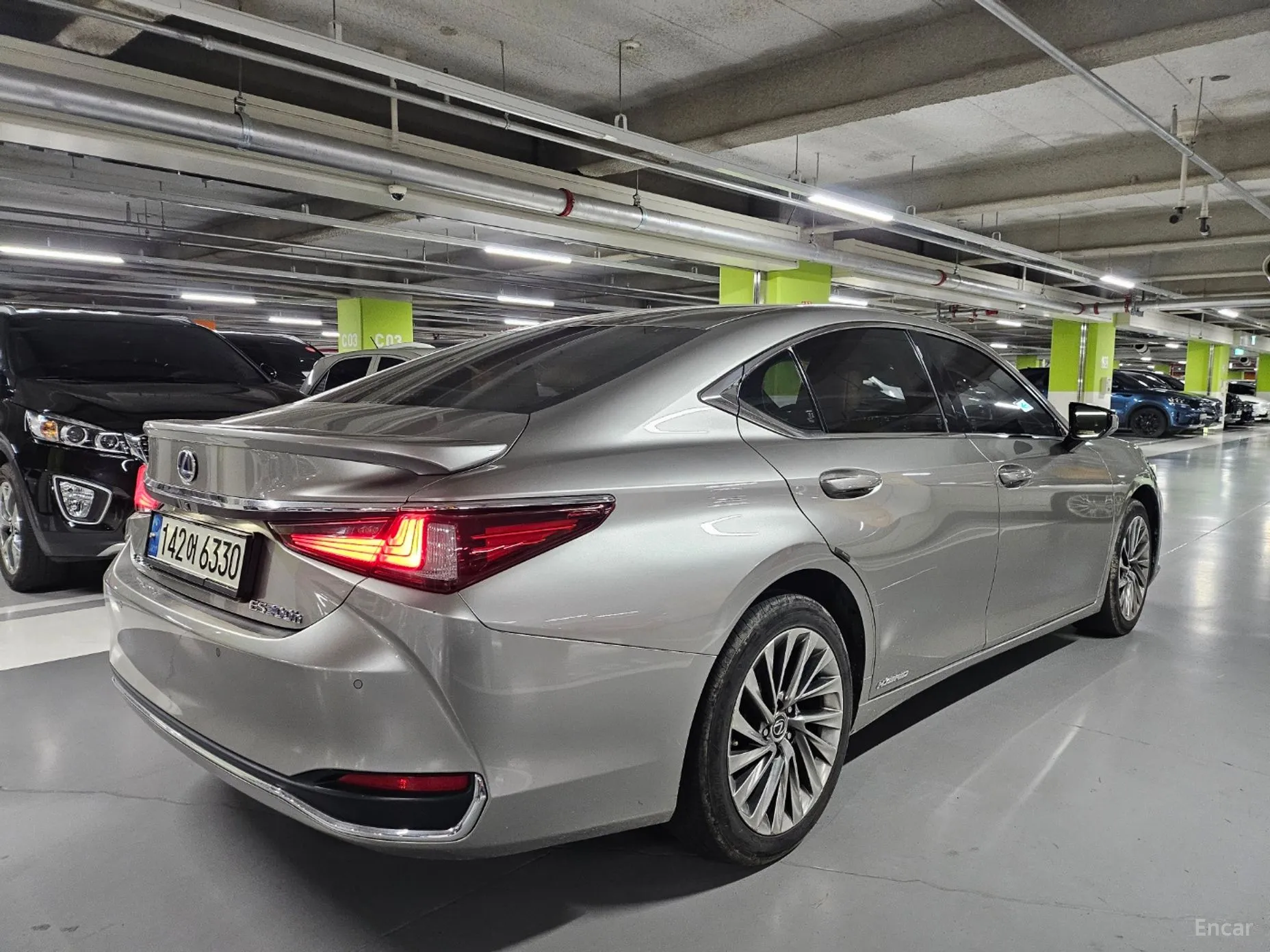 Lexus ES300h 7th Generation превью 4