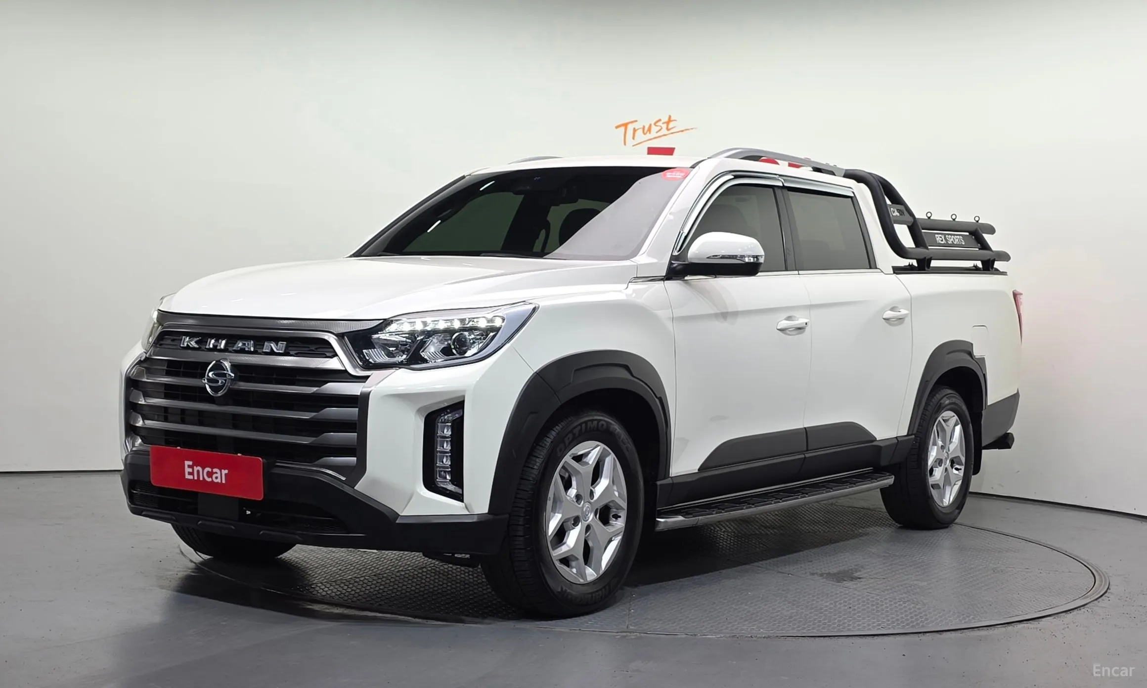 Rexton Sports Khan