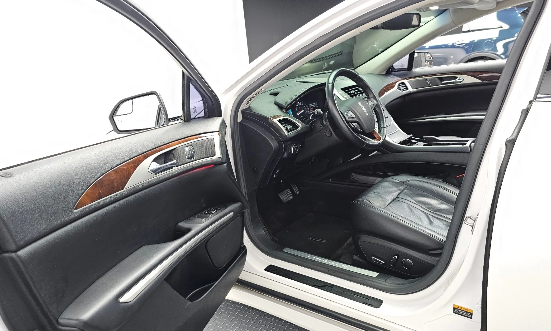 Lincoln New MKZ превью 10