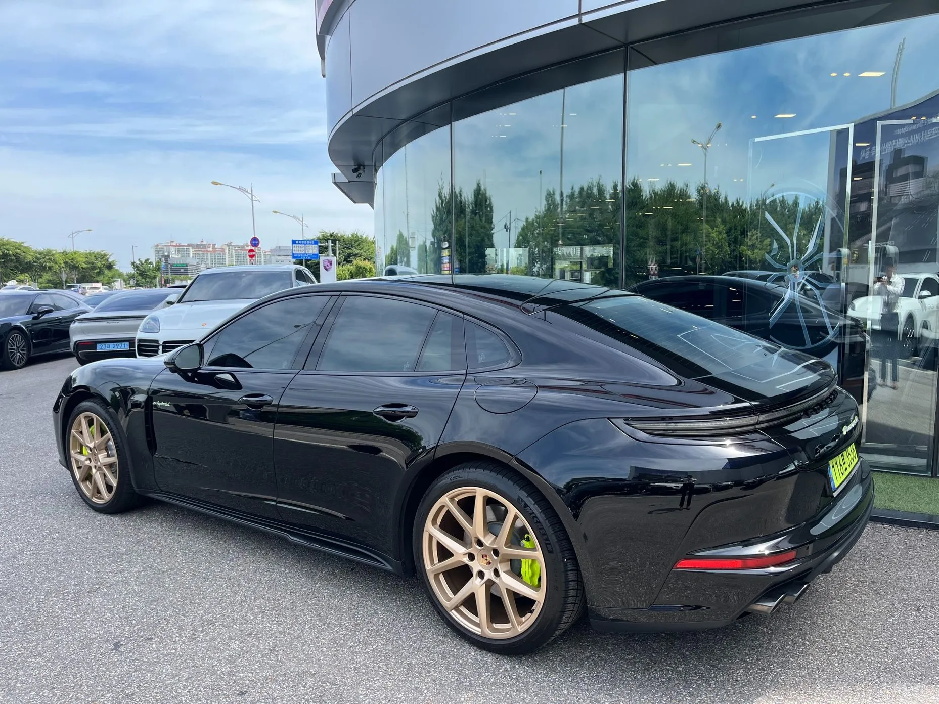 Porsche Panamera (976) превью 3