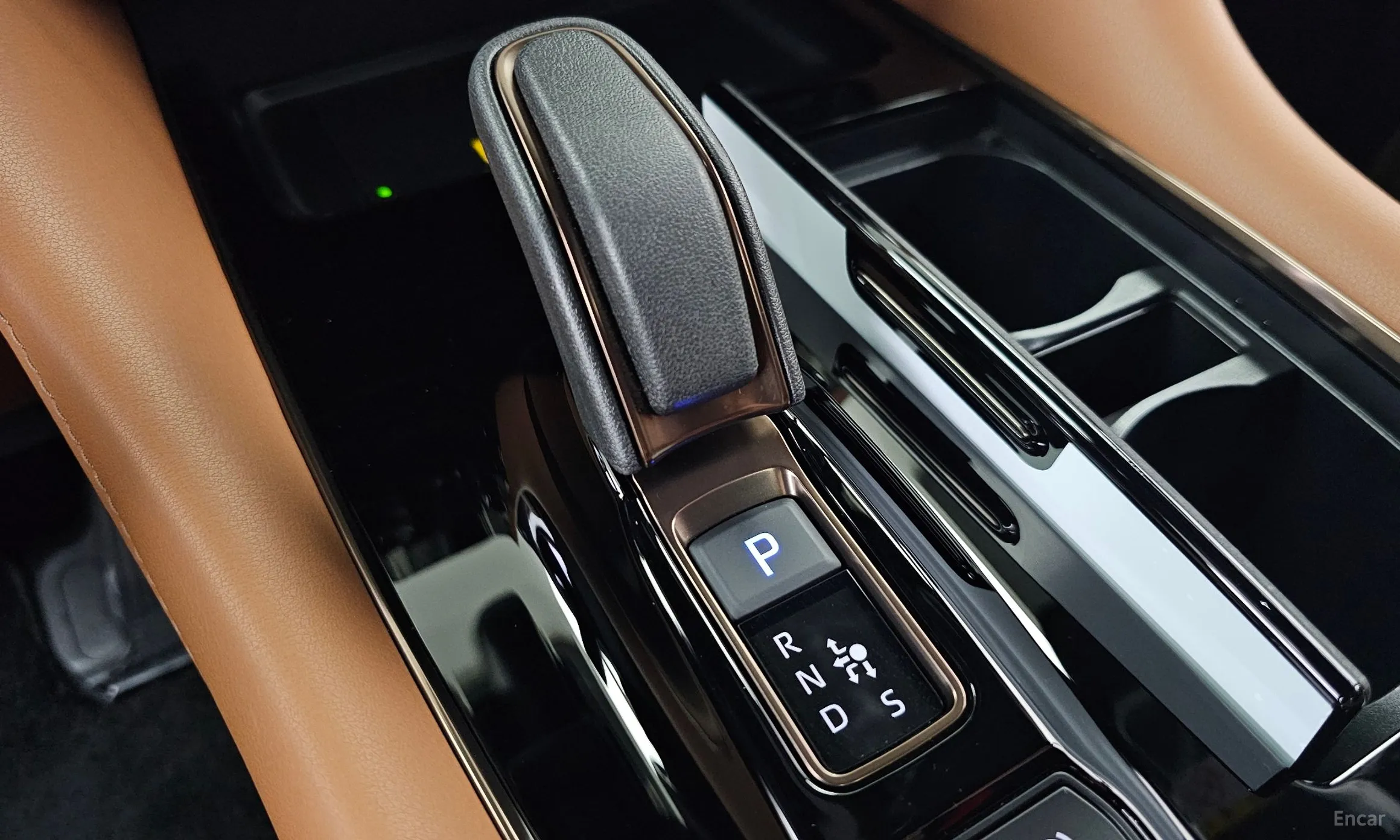 Toyota Alphard 4th Generation превью 9
