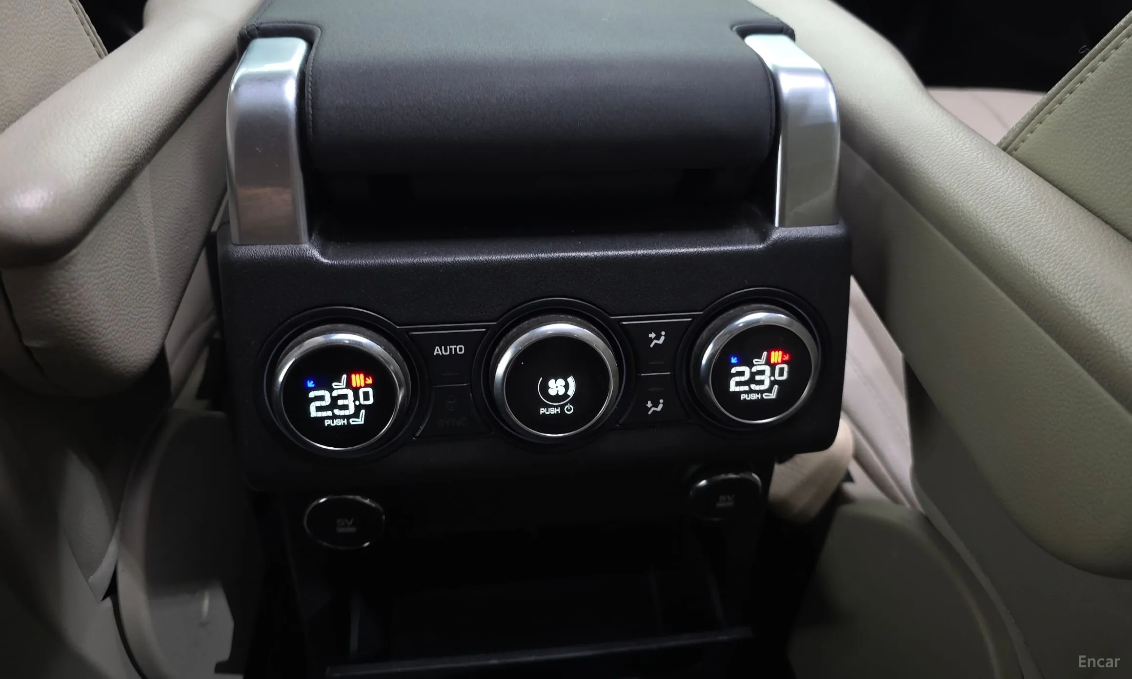 Land Rover Discovery 5 превью 18