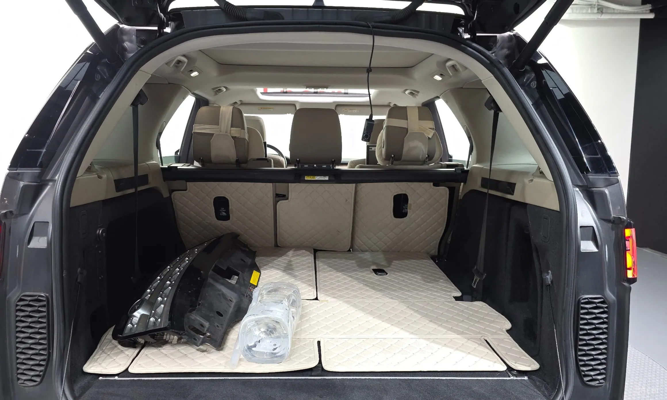 Land Rover Discovery 5 превью 20