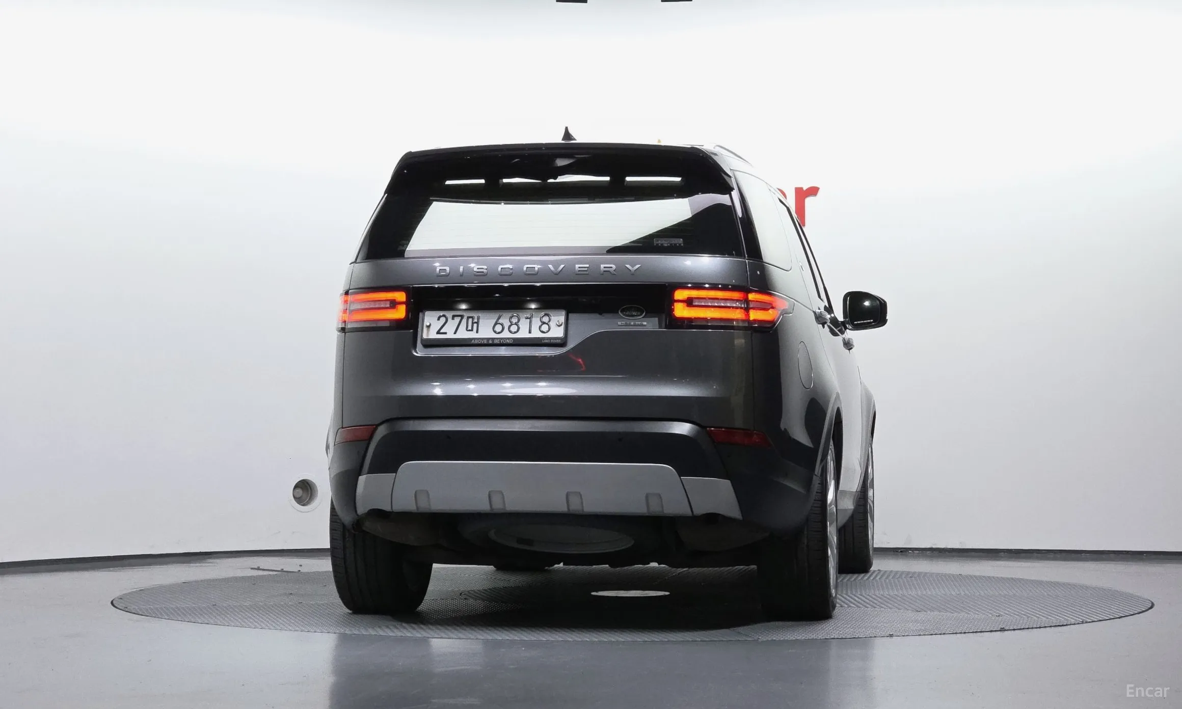 Land Rover Discovery 5 превью 4