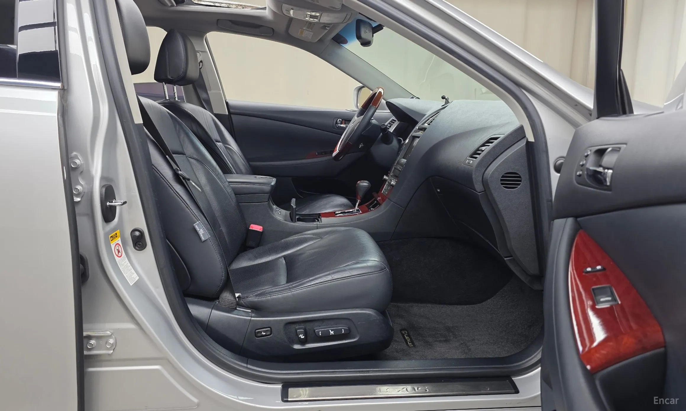 Lexus ES350 превью 11