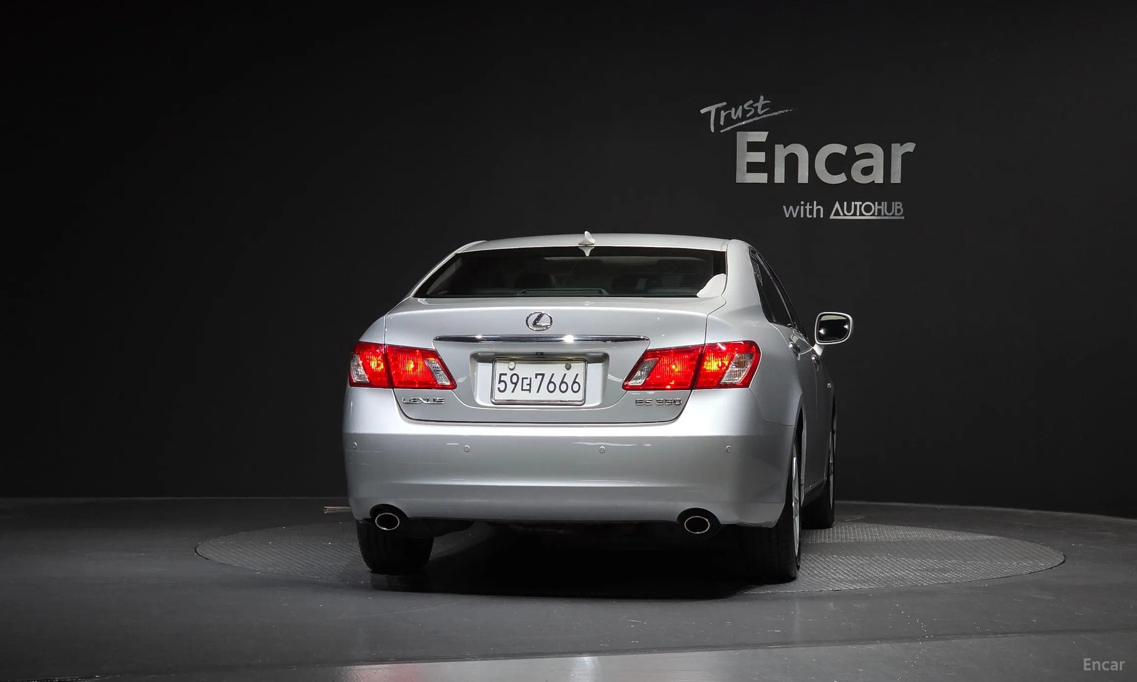 Lexus ES350 превью 4