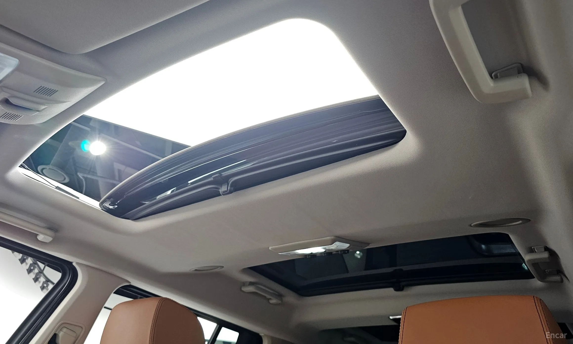 Land Rover Discovery 4 превью 16