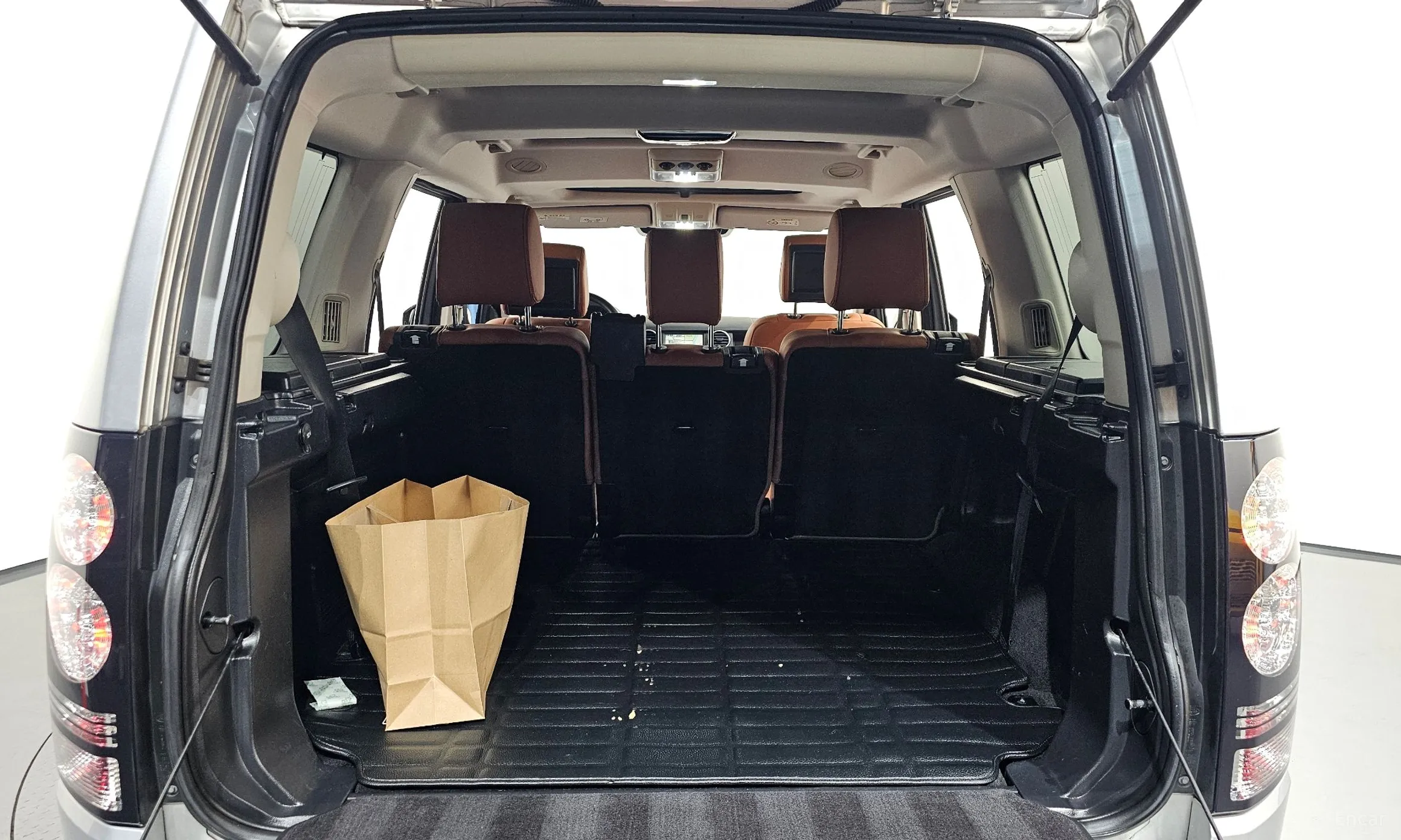 Land Rover Discovery 4 превью 17