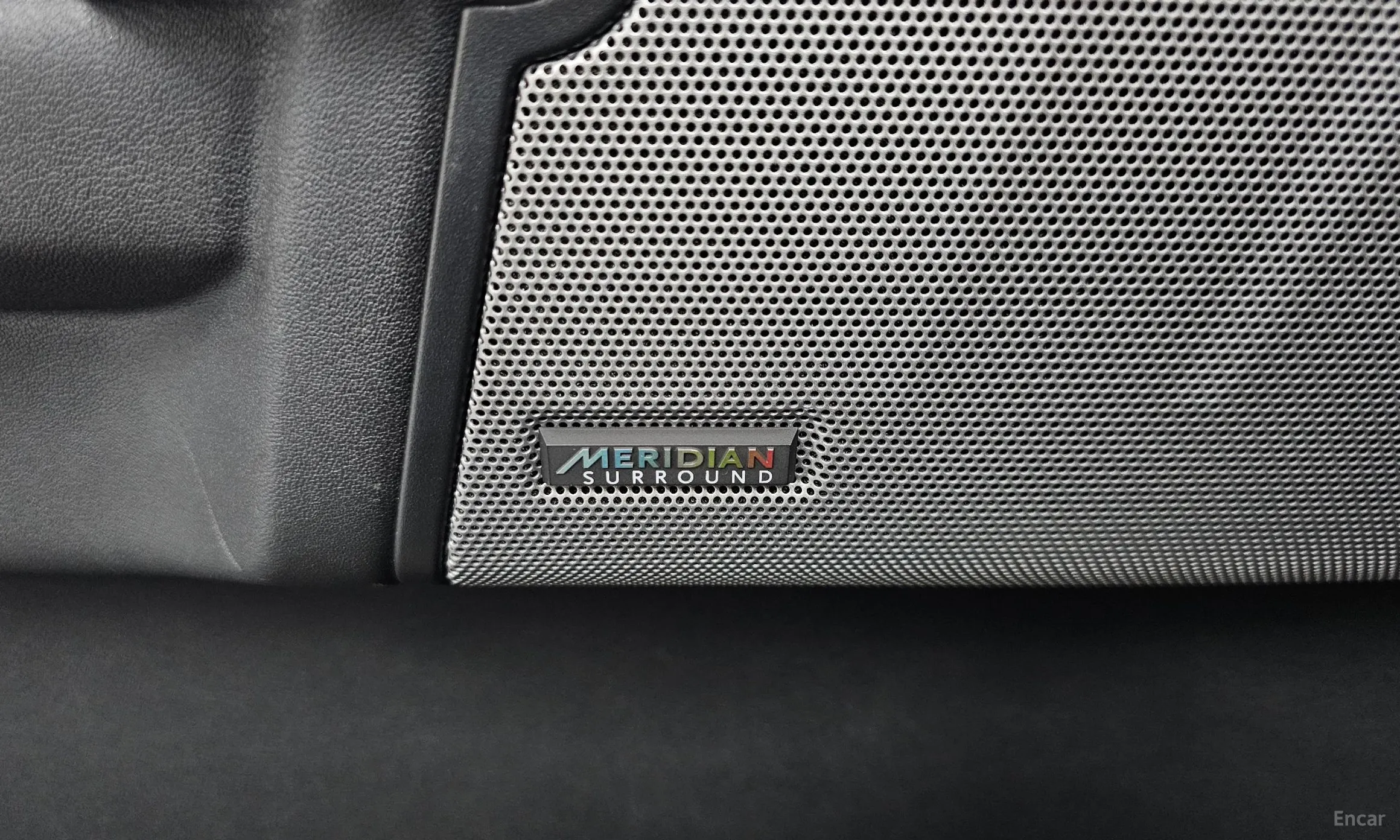 Land Rover Discovery 4 превью 19