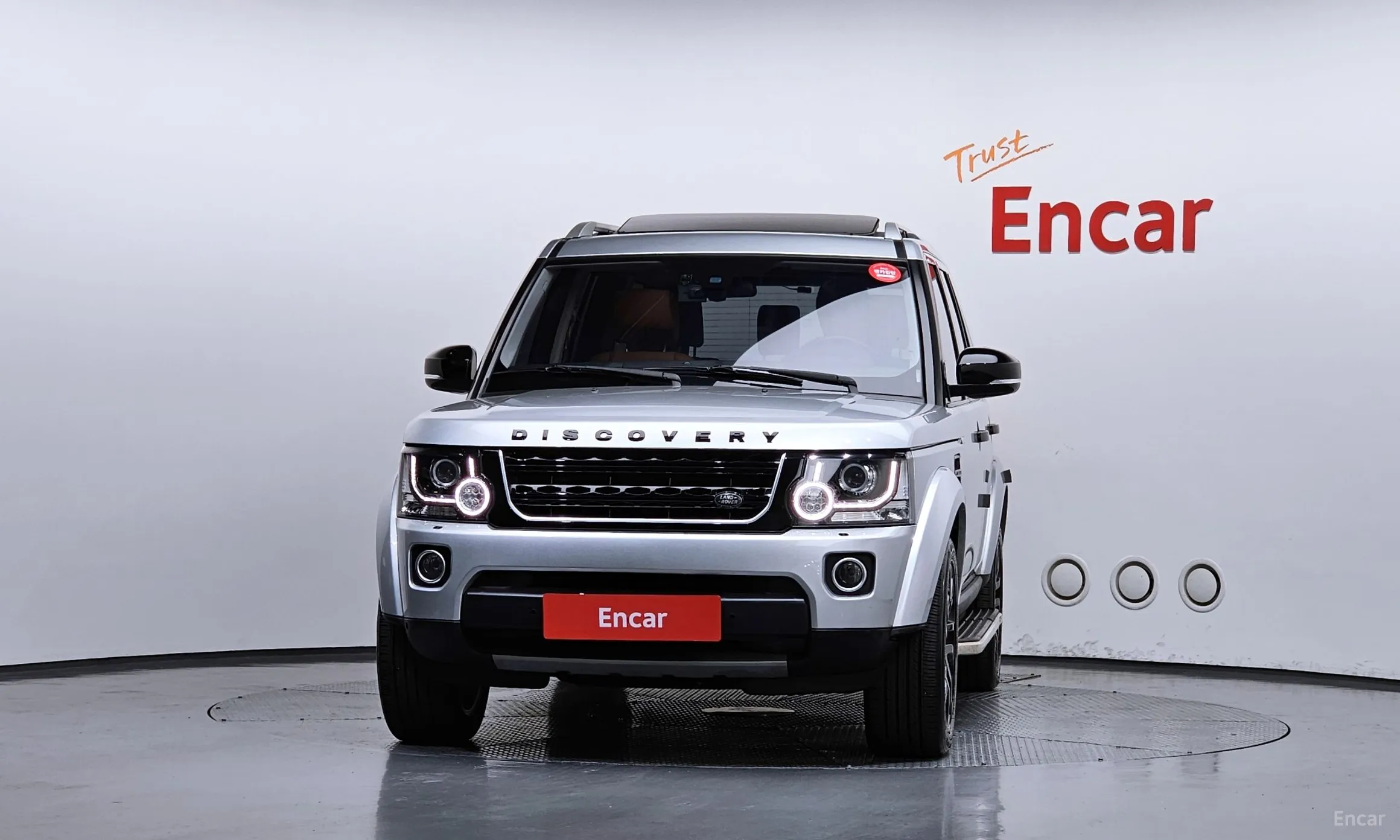 Land Rover Discovery 4 превью 3