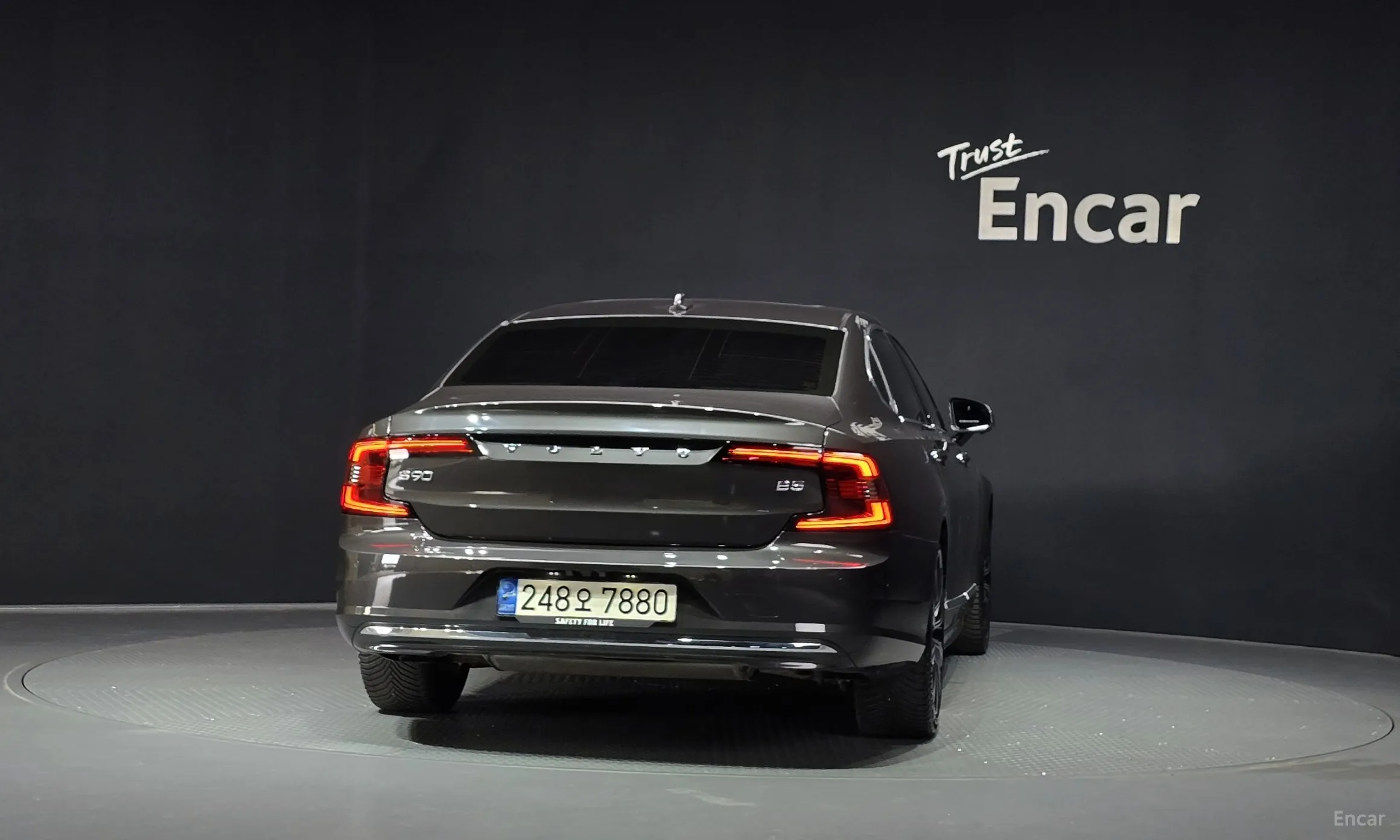 Volvo S90 превью 4