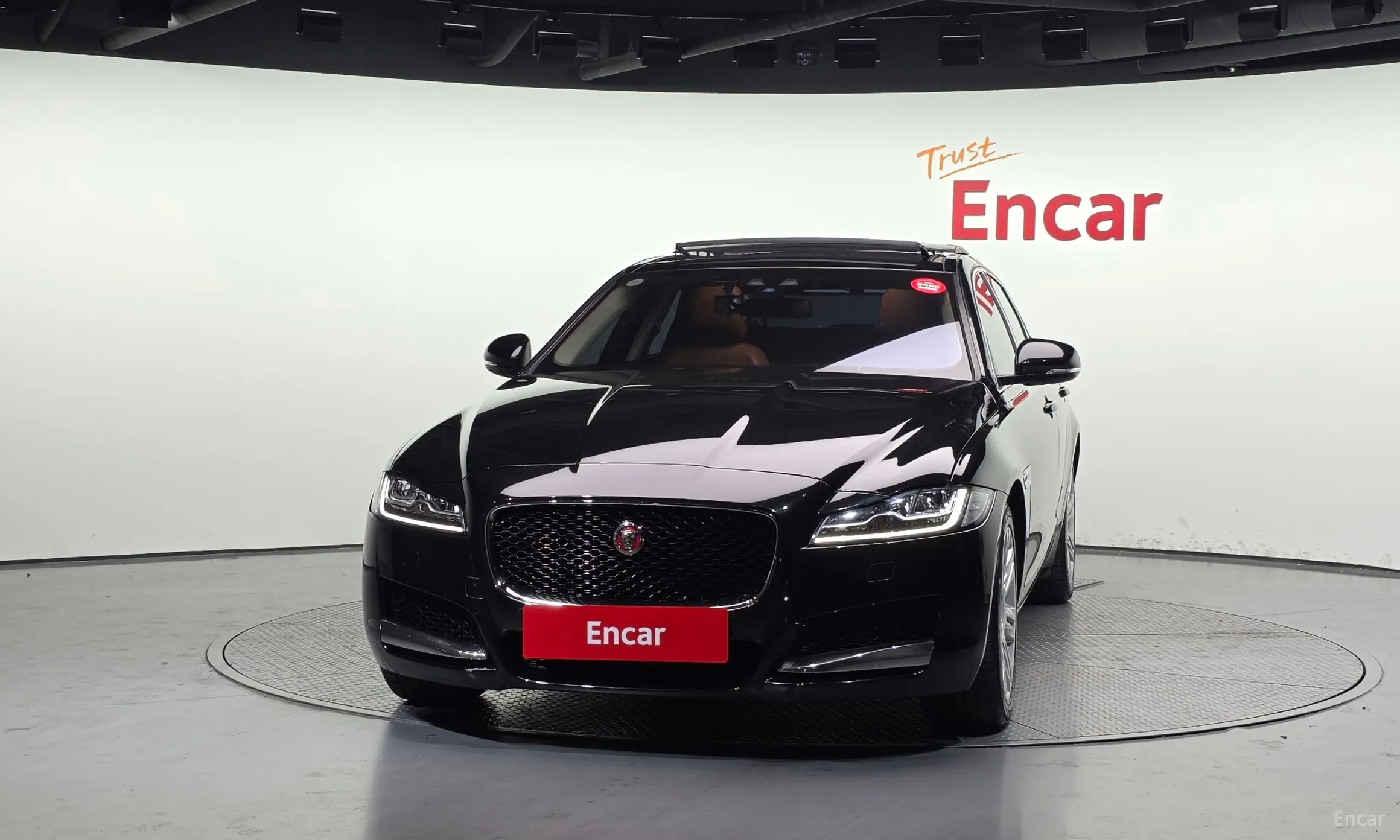 Jaguar XF (x260) превью 3