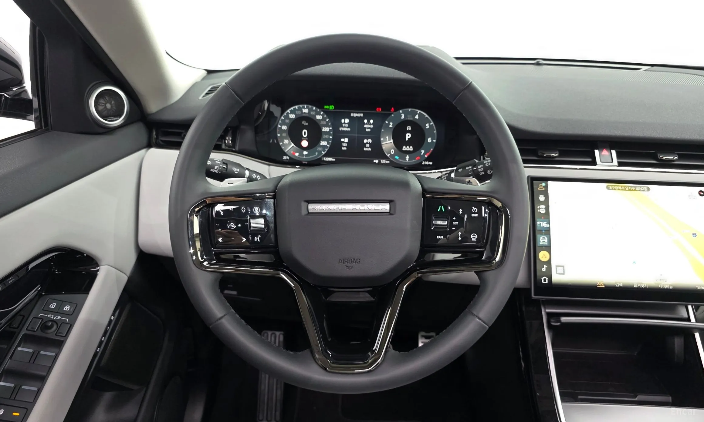 Land Rover Range Rover Evoque 2nd Generation превью 12