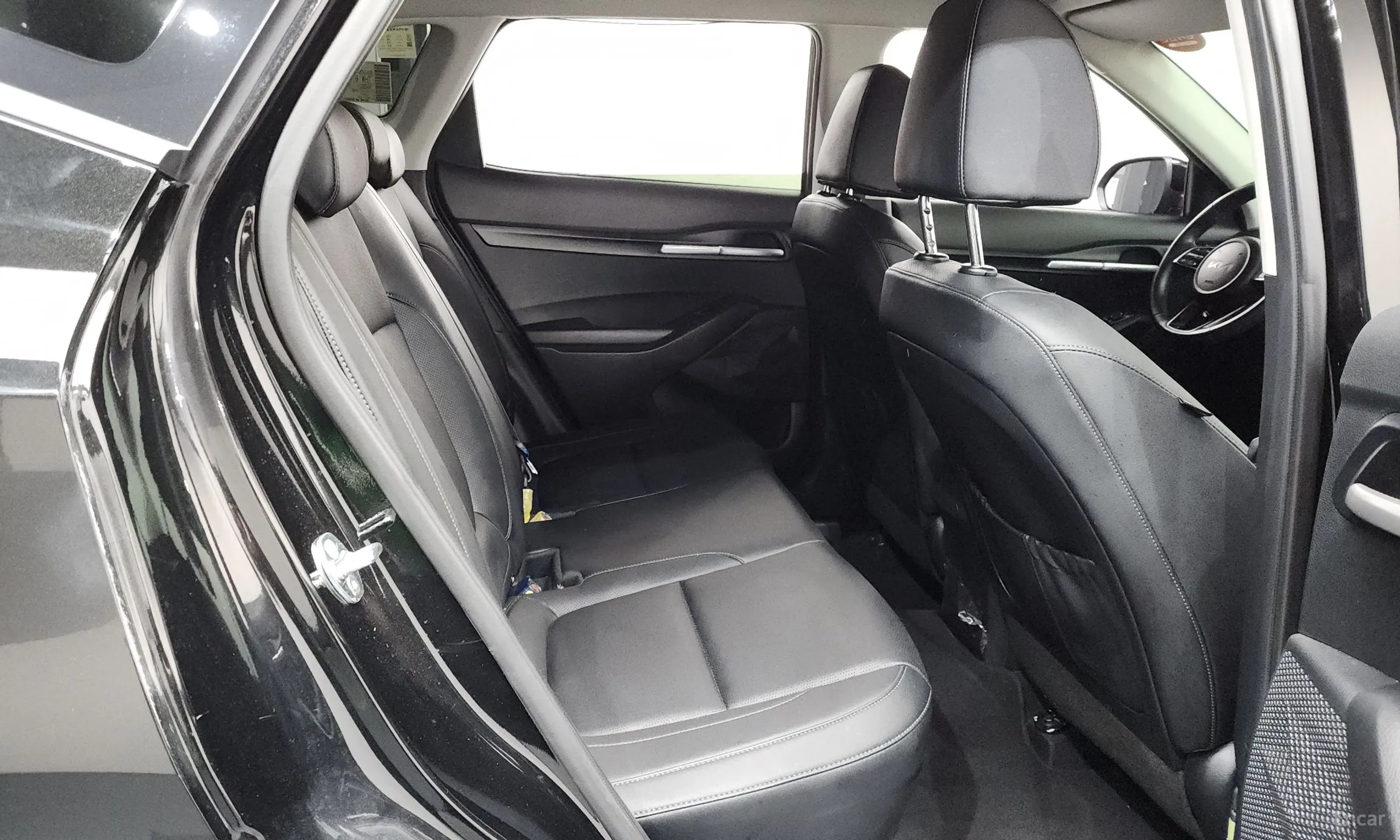 Kia Seltos превью 11