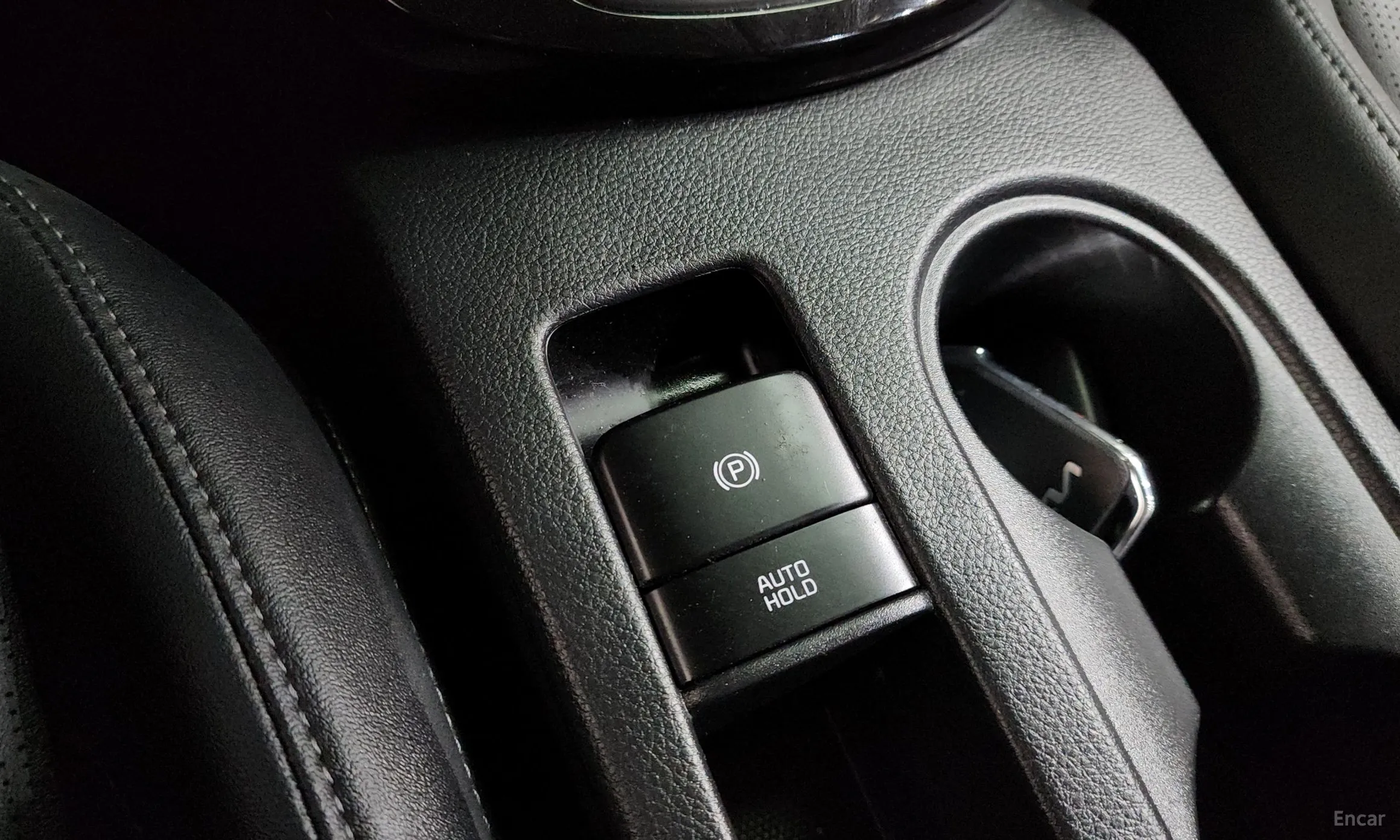 Kia Seltos превью 12