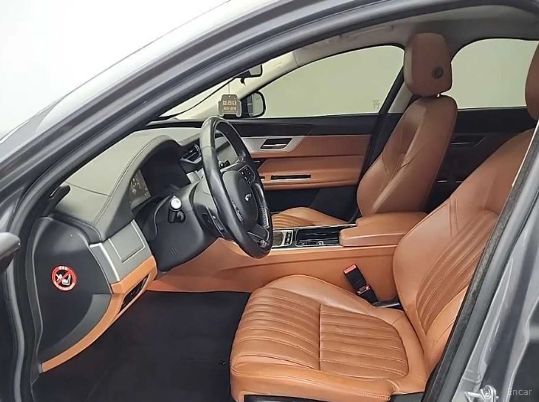 Jaguar XF (x260) превью 11