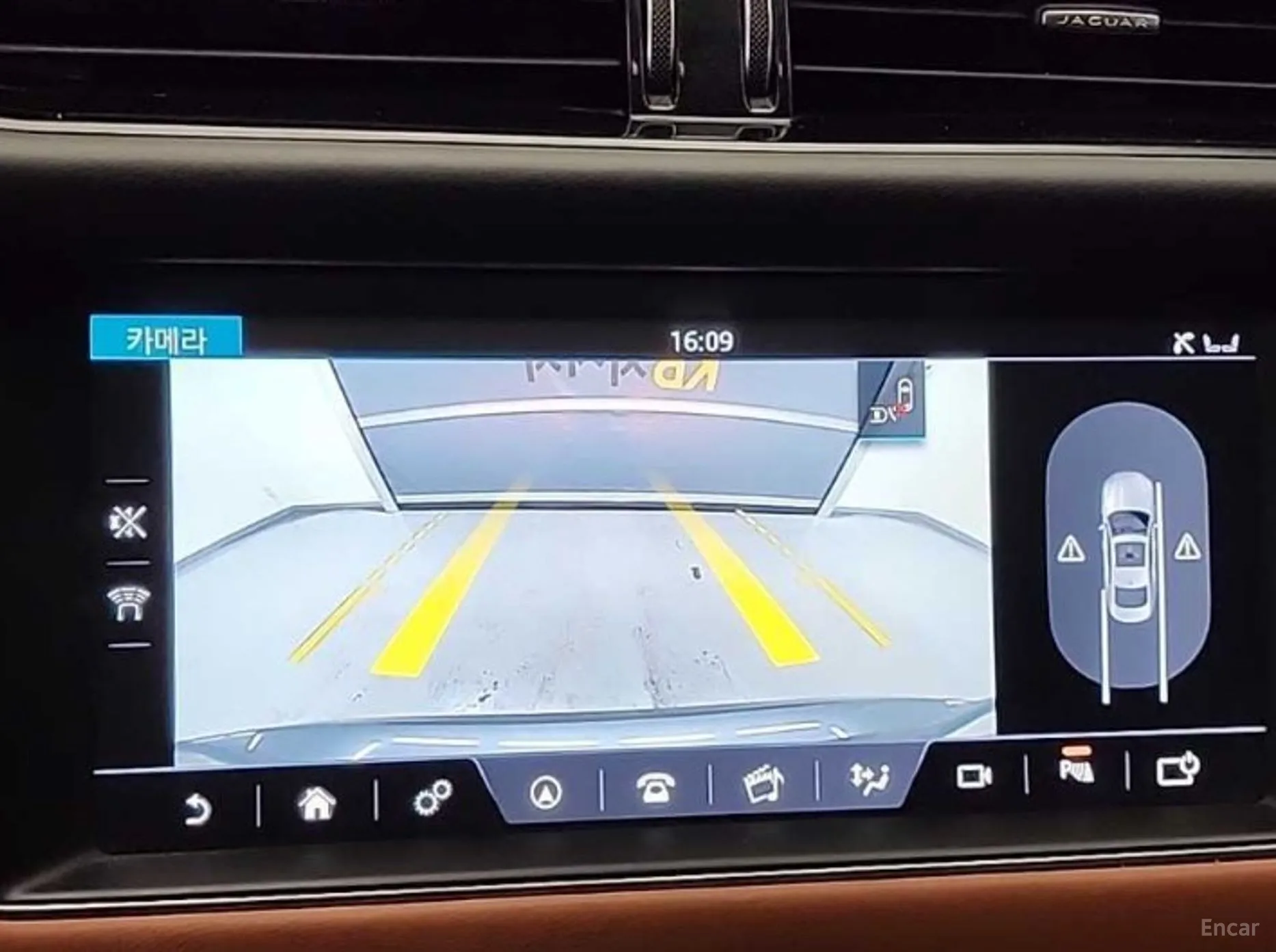 Jaguar XF (x260) превью 16