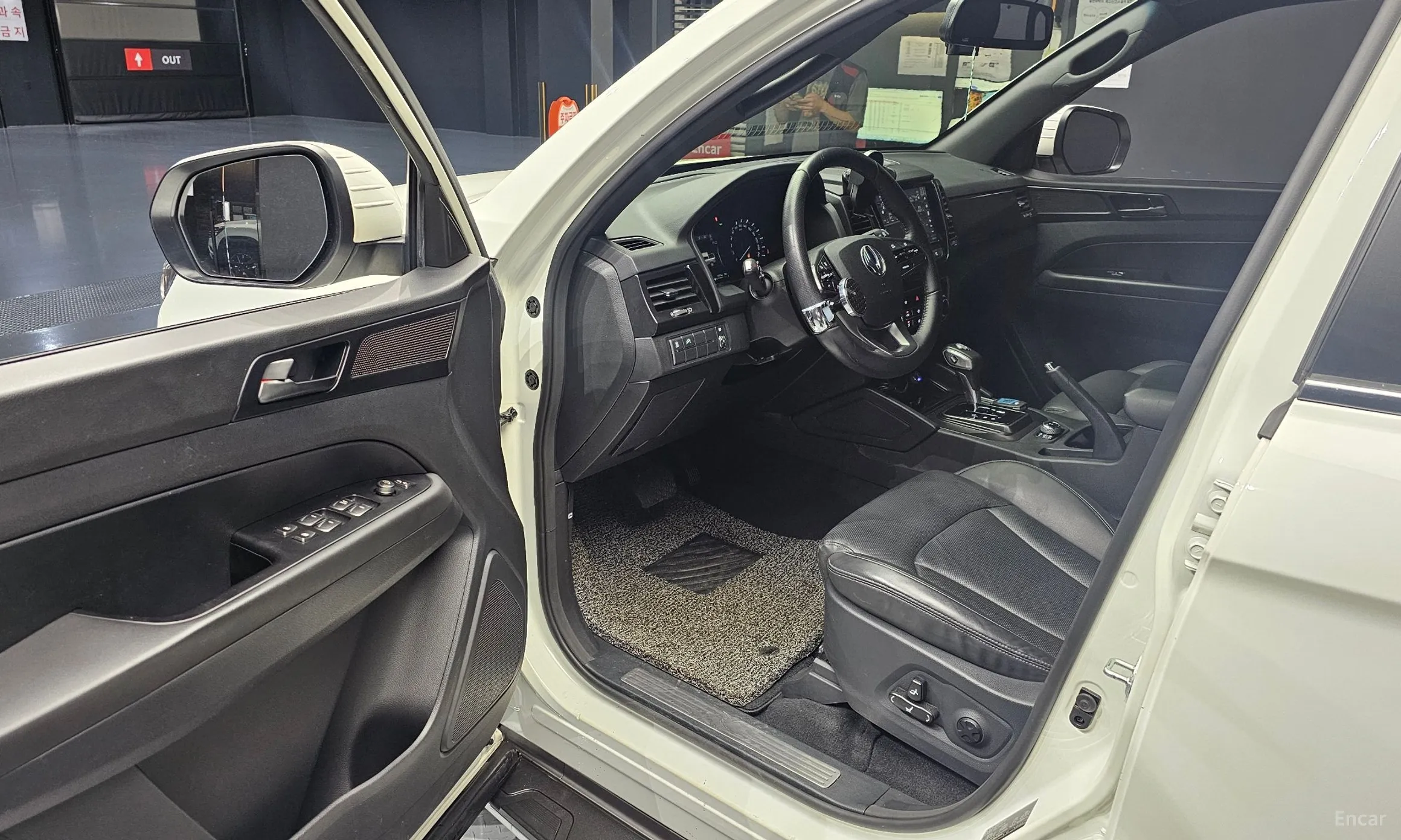 KG Mobility (SsangYong) Rexton Sports превью 10