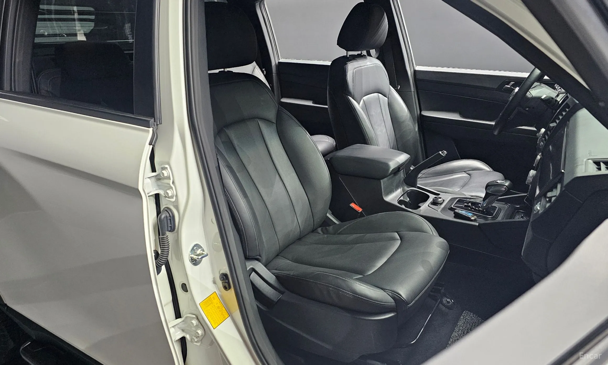 KG Mobility (SsangYong) Rexton Sports превью 12