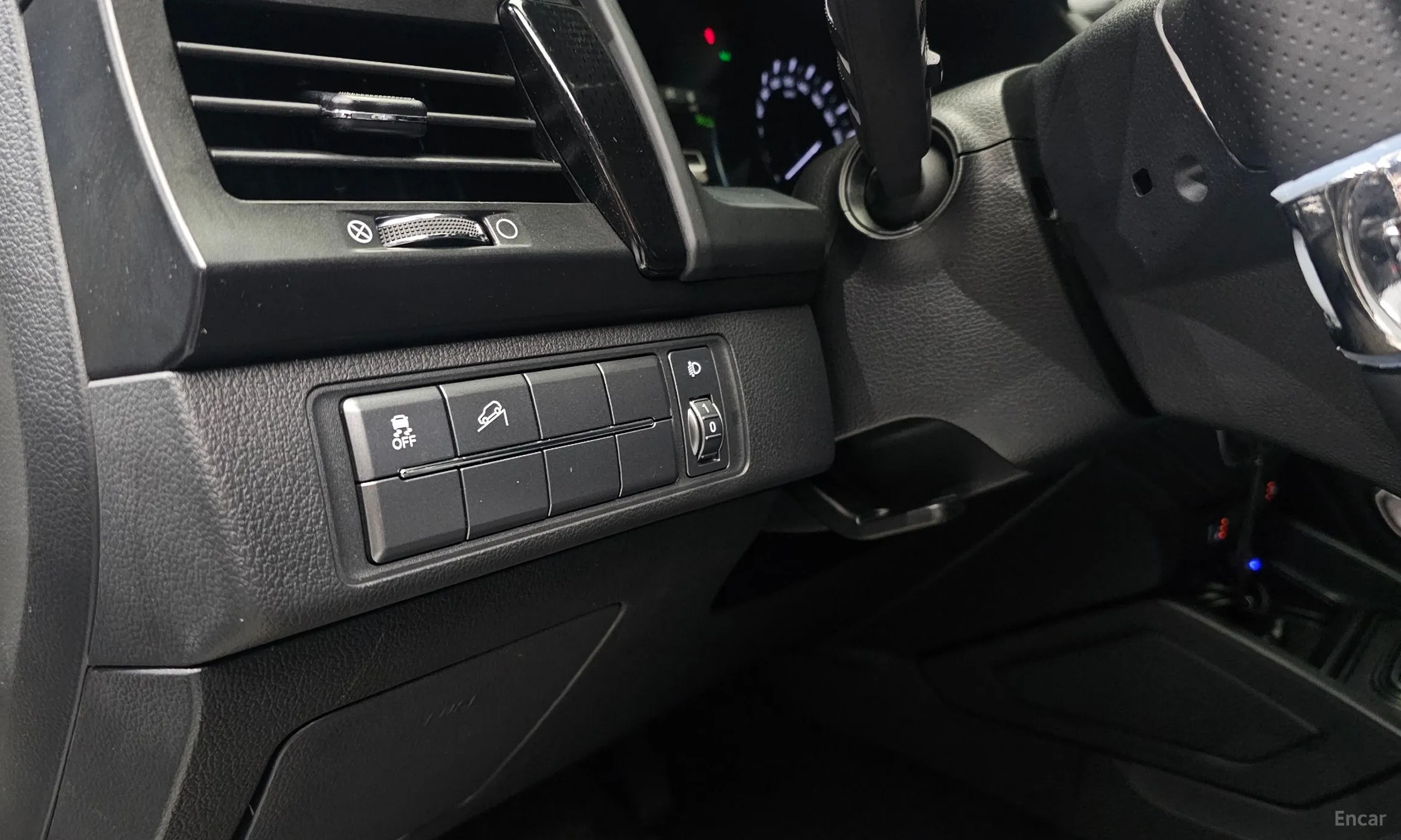 KG Mobility (SsangYong) Rexton Sports превью 16