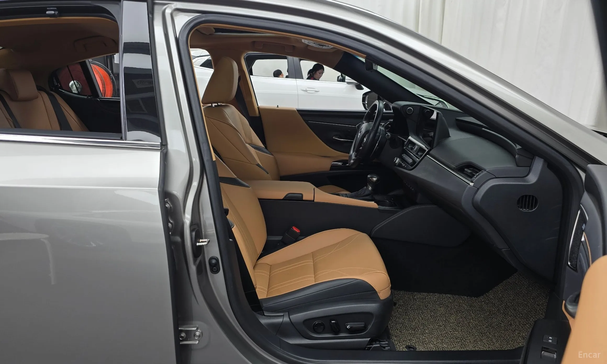 Lexus ES300h 7th Generation превью 11