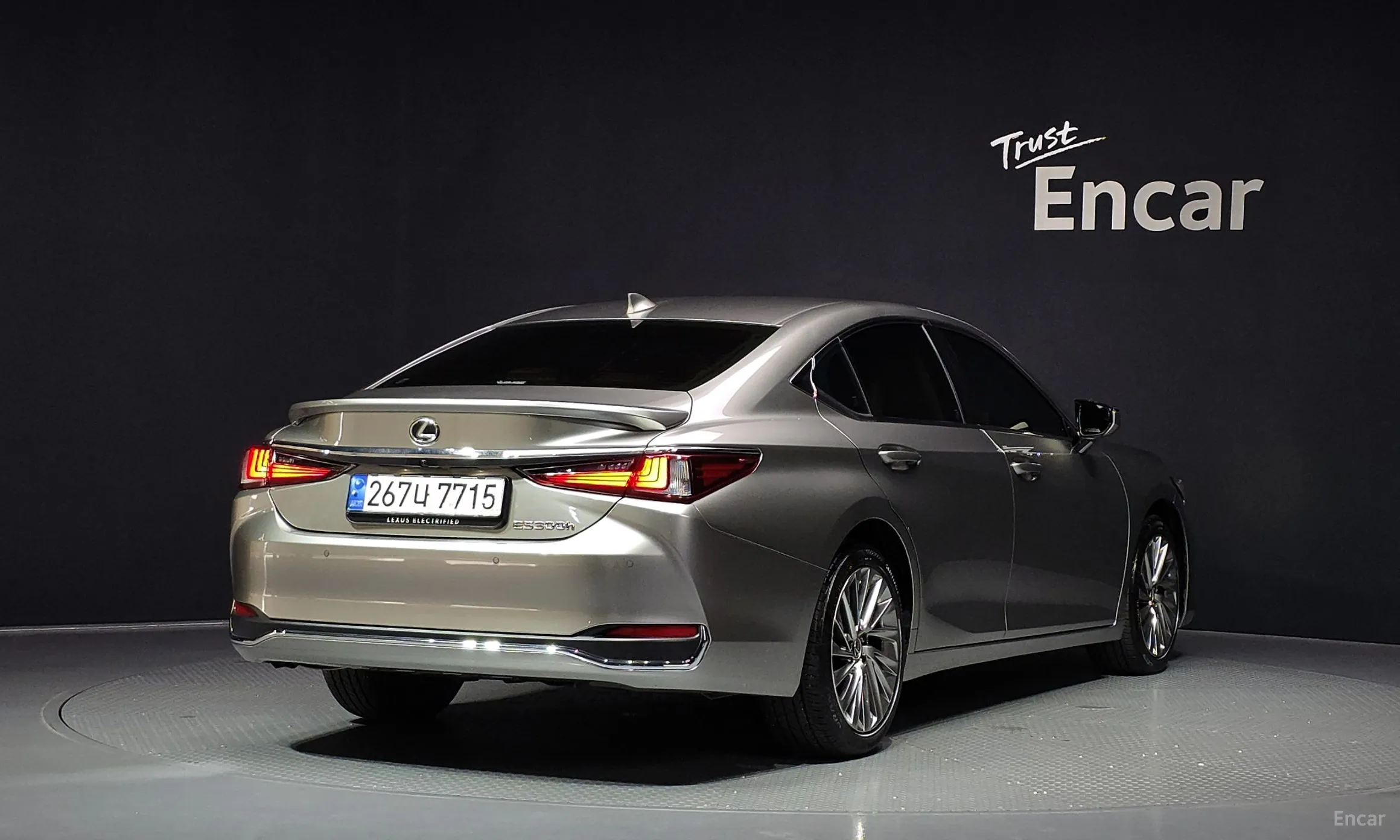 Lexus ES300h 7th Generation превью 2