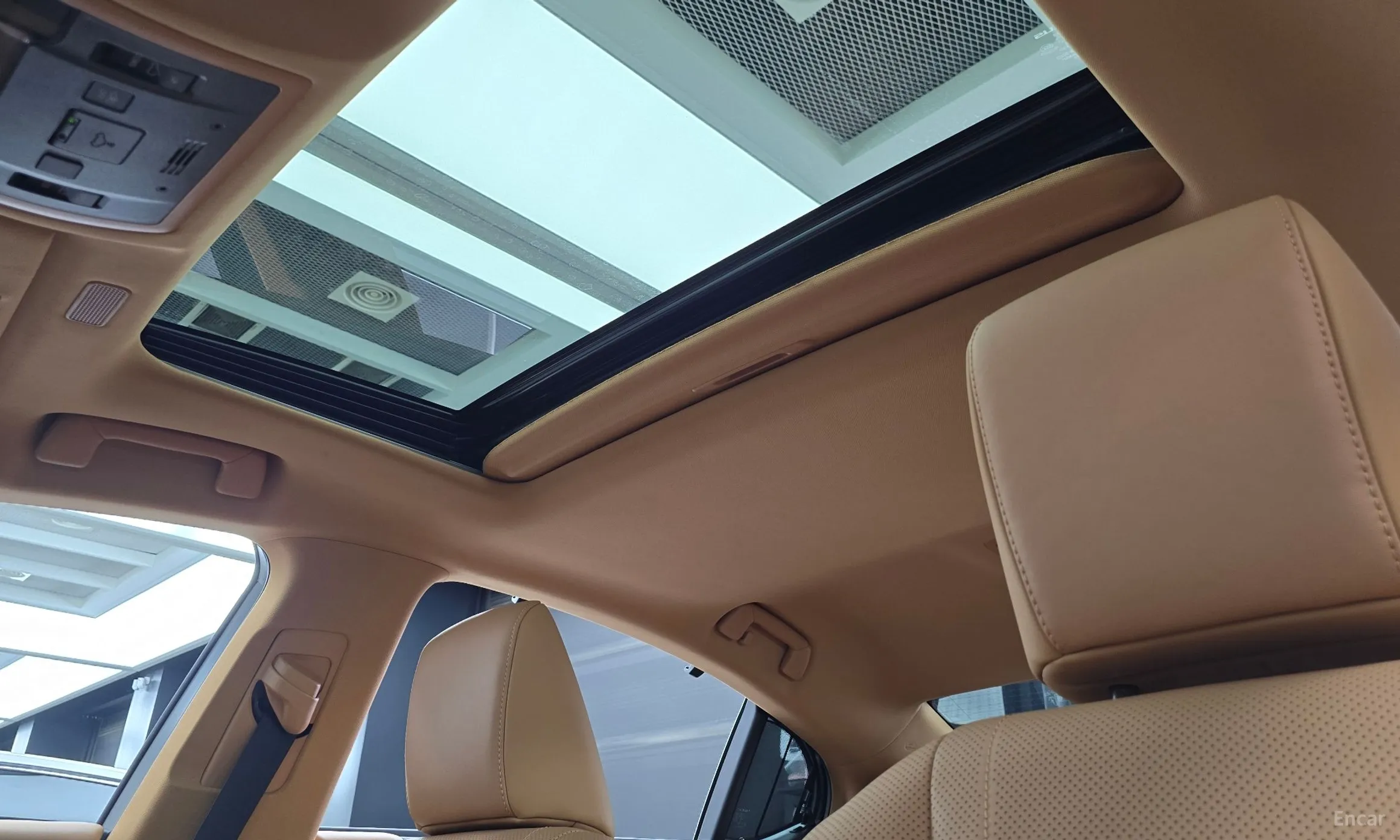 Lexus ES300h 7th Generation превью 17