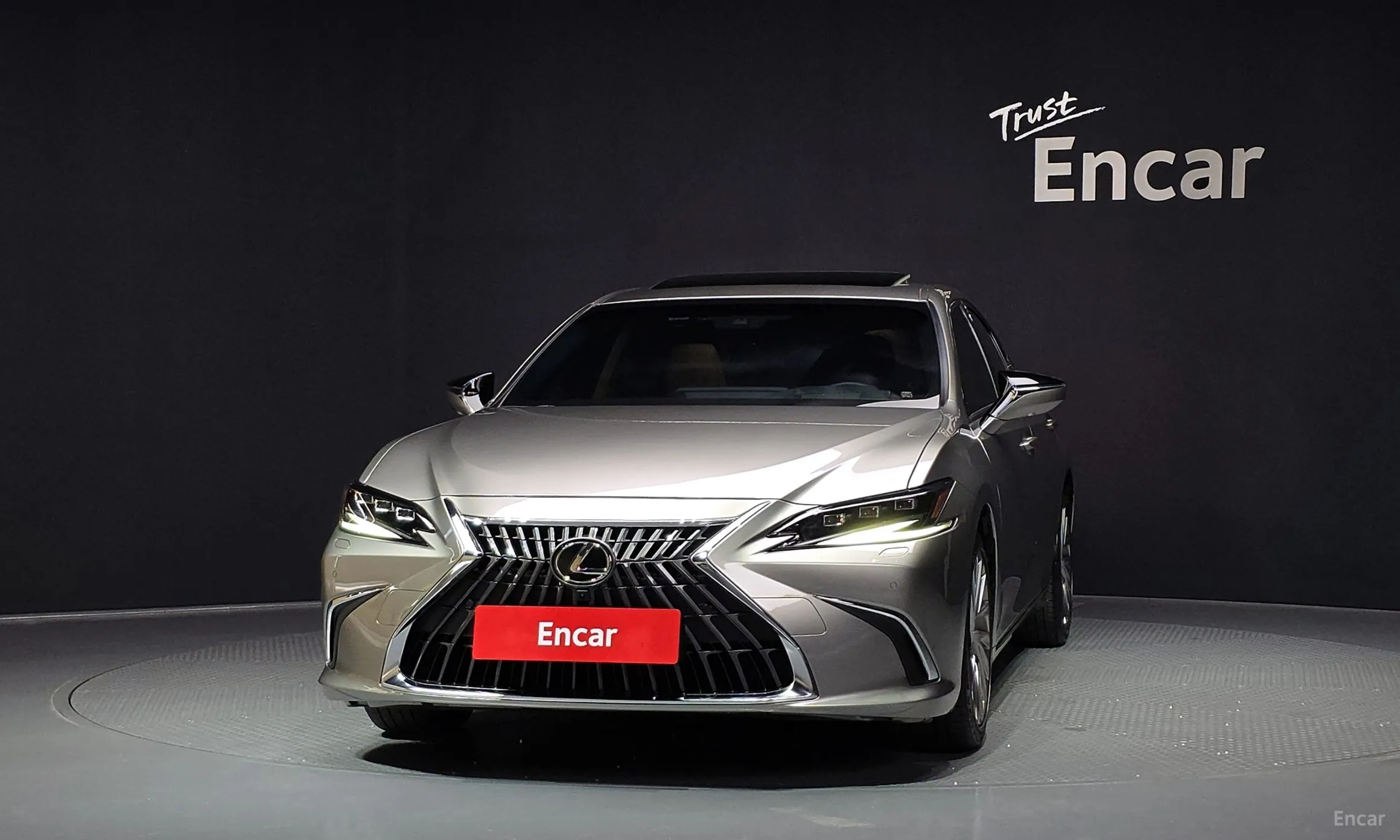 Lexus ES300h 7th Generation превью 3