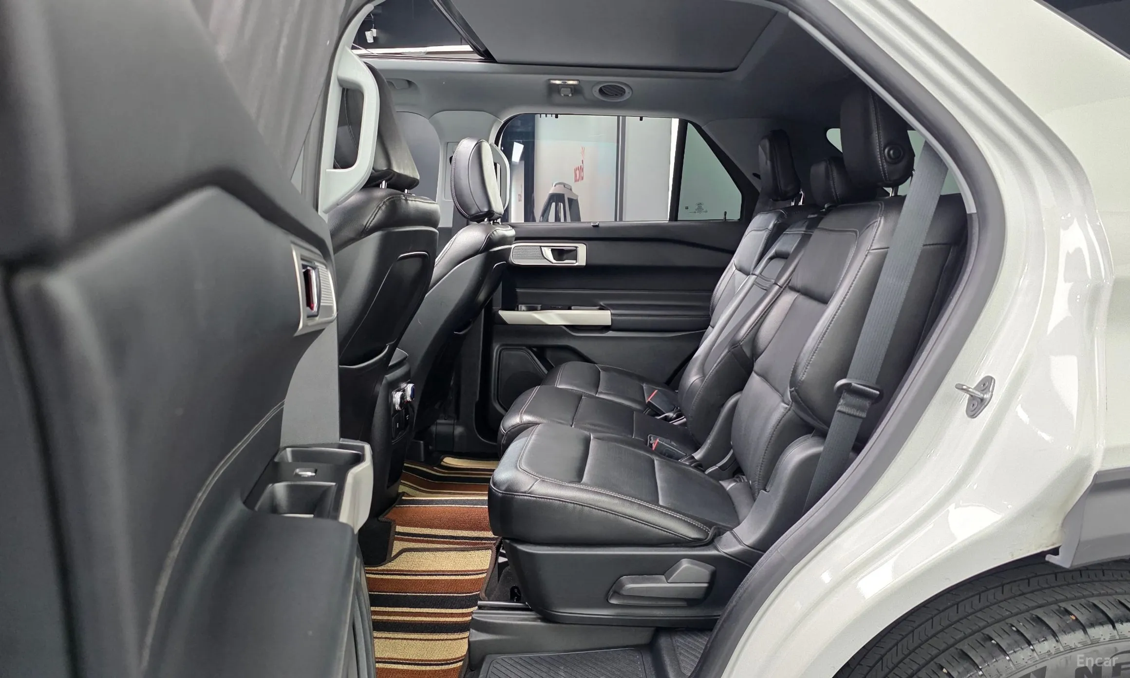 Ford Explorer 6th Generation превью 12
