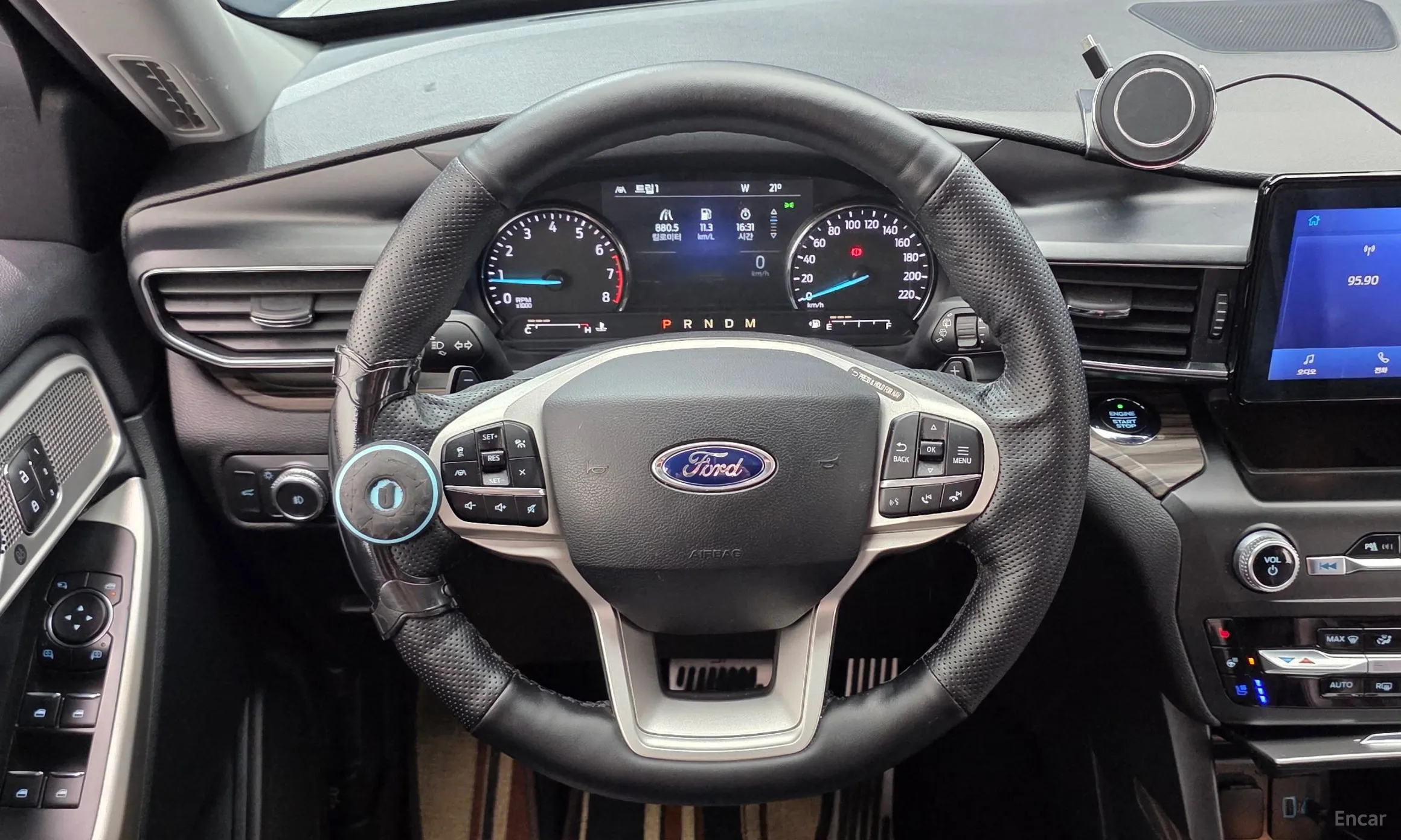 Ford Explorer 6th Generation превью 13