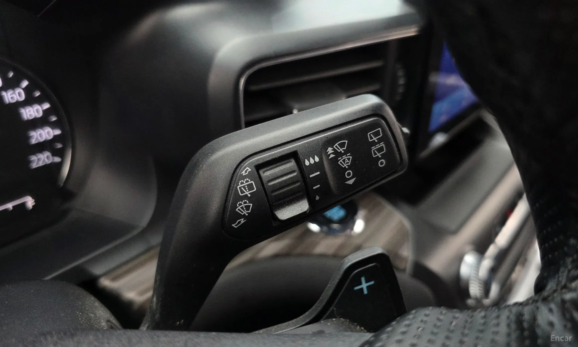 Ford Explorer 6th Generation превью 20