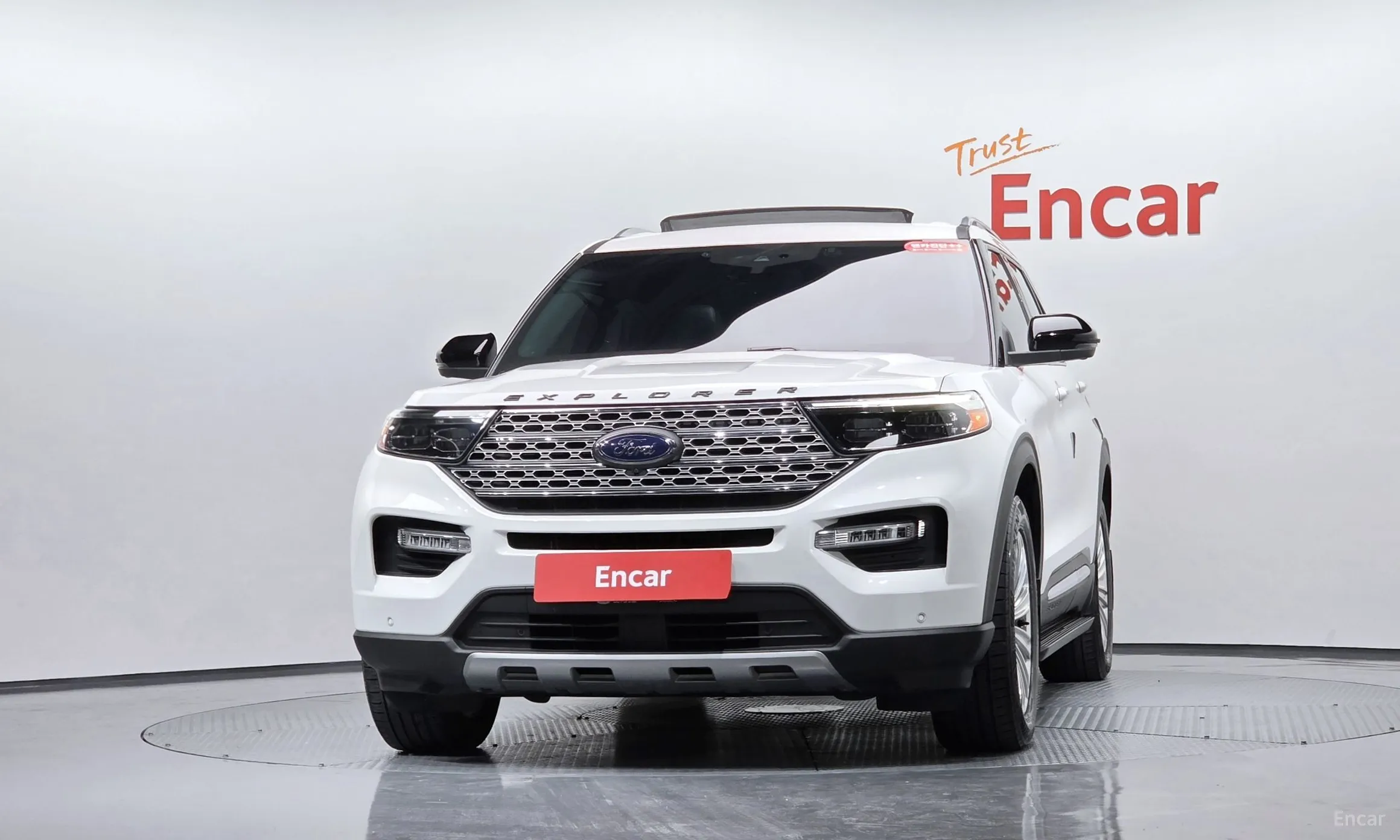 Ford Explorer 6th Generation превью 3