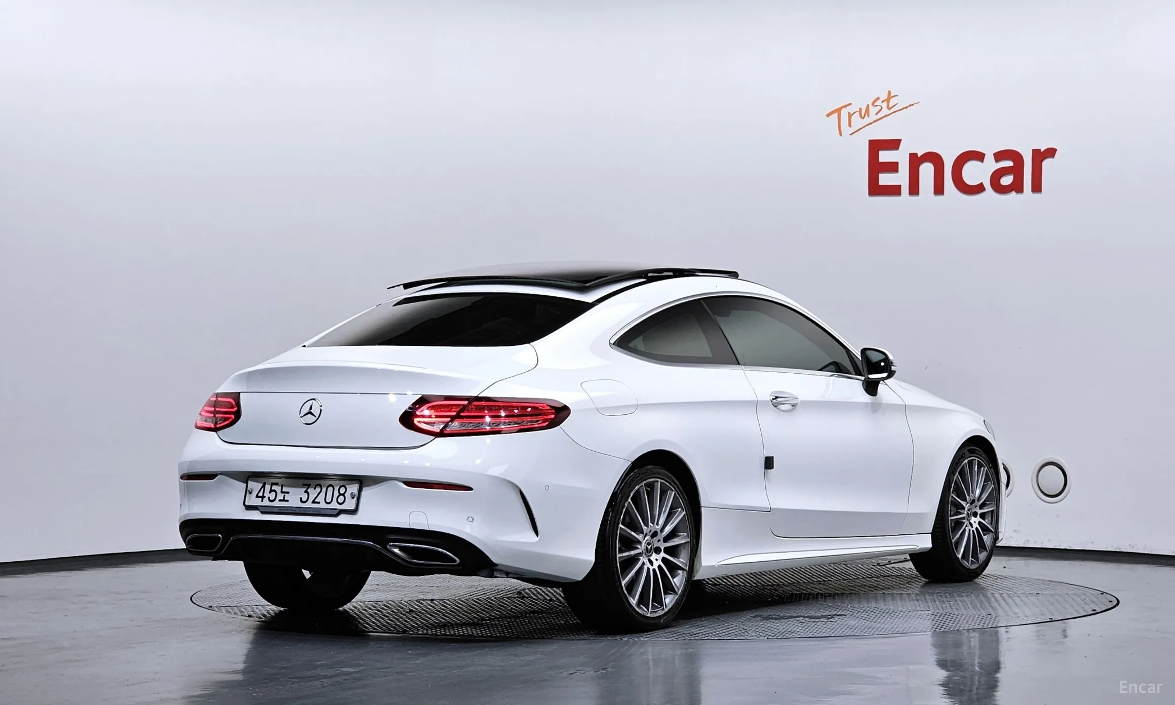 Mercedes Benz C-Class W205