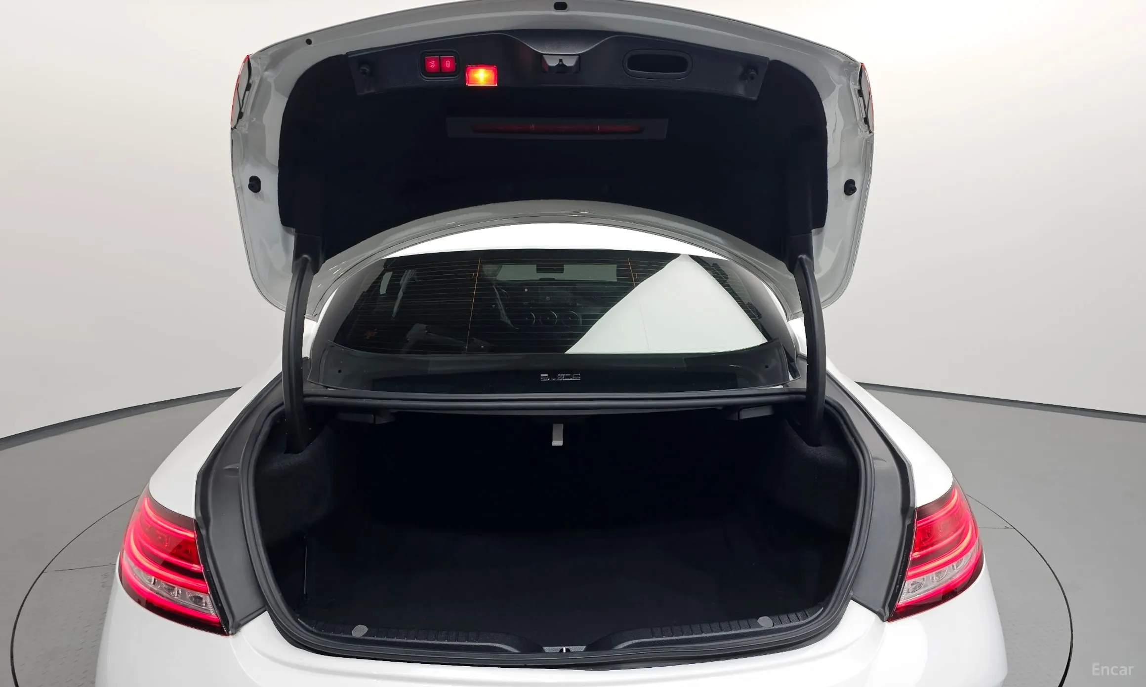 Mercedes Benz C-Class W205 превью 18