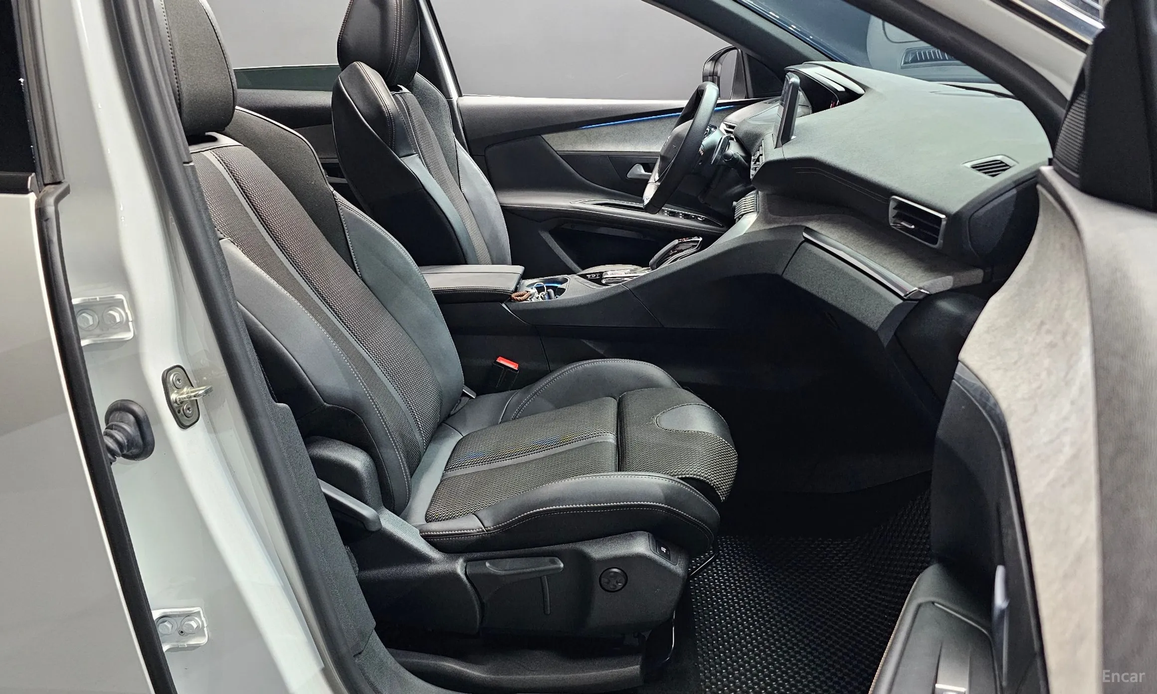Peugeot 3008 2nd generation превью 11