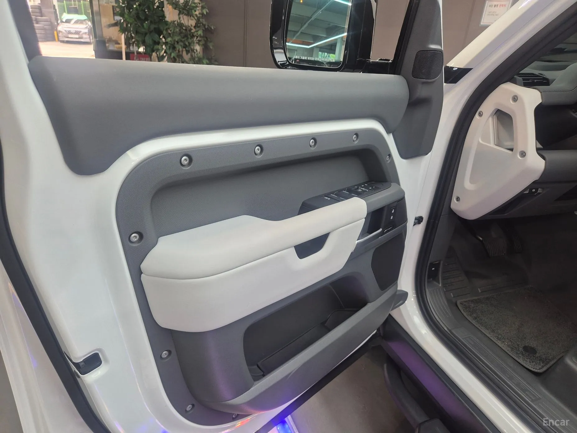 Land Rover Defender (L663) превью 14