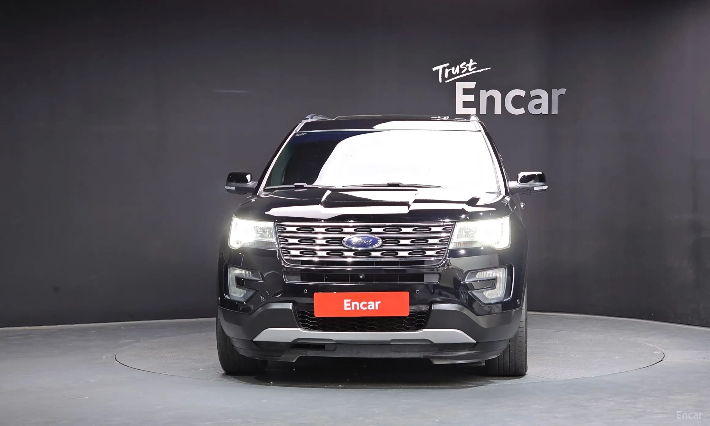 Ford Explorer превью 3
