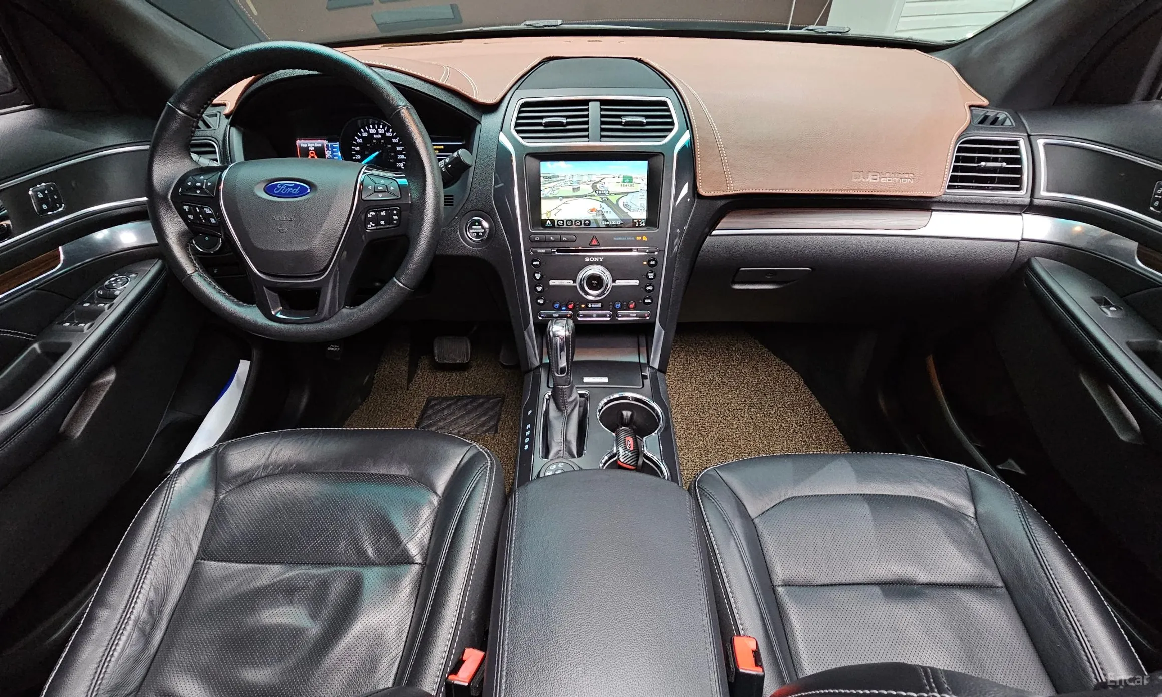 Ford Explorer превью 7