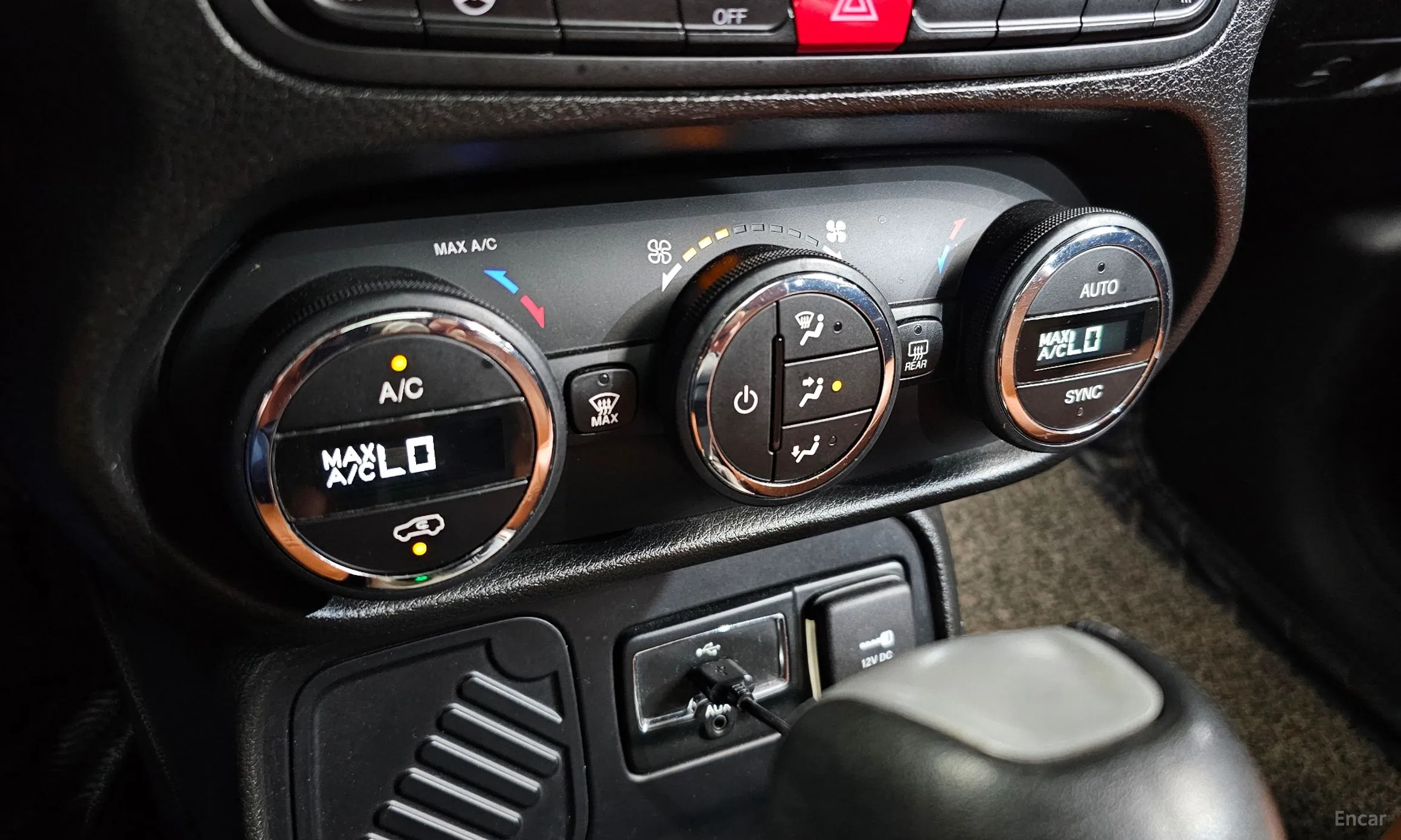 Jeep Renegade превью 16