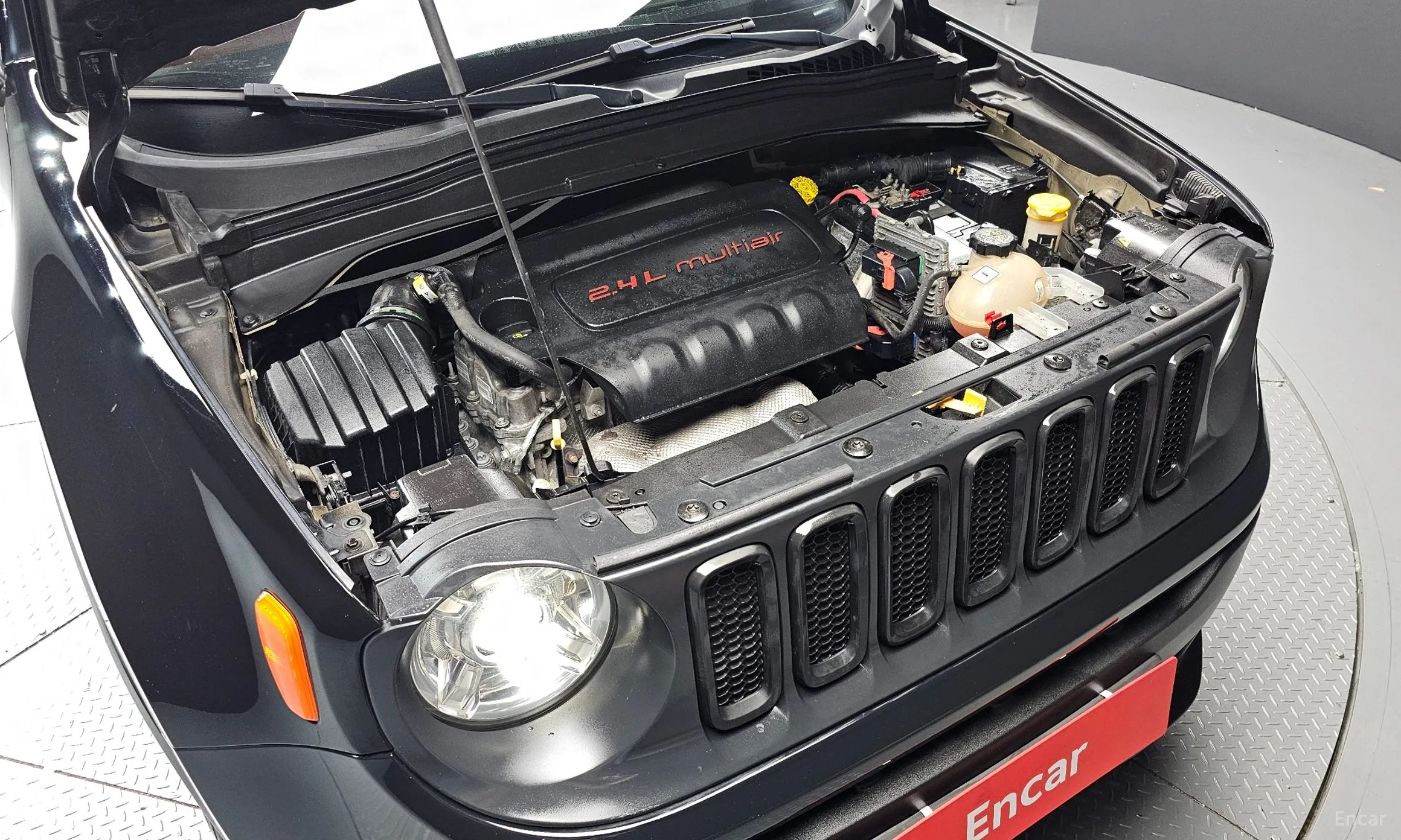 Jeep Renegade превью 6