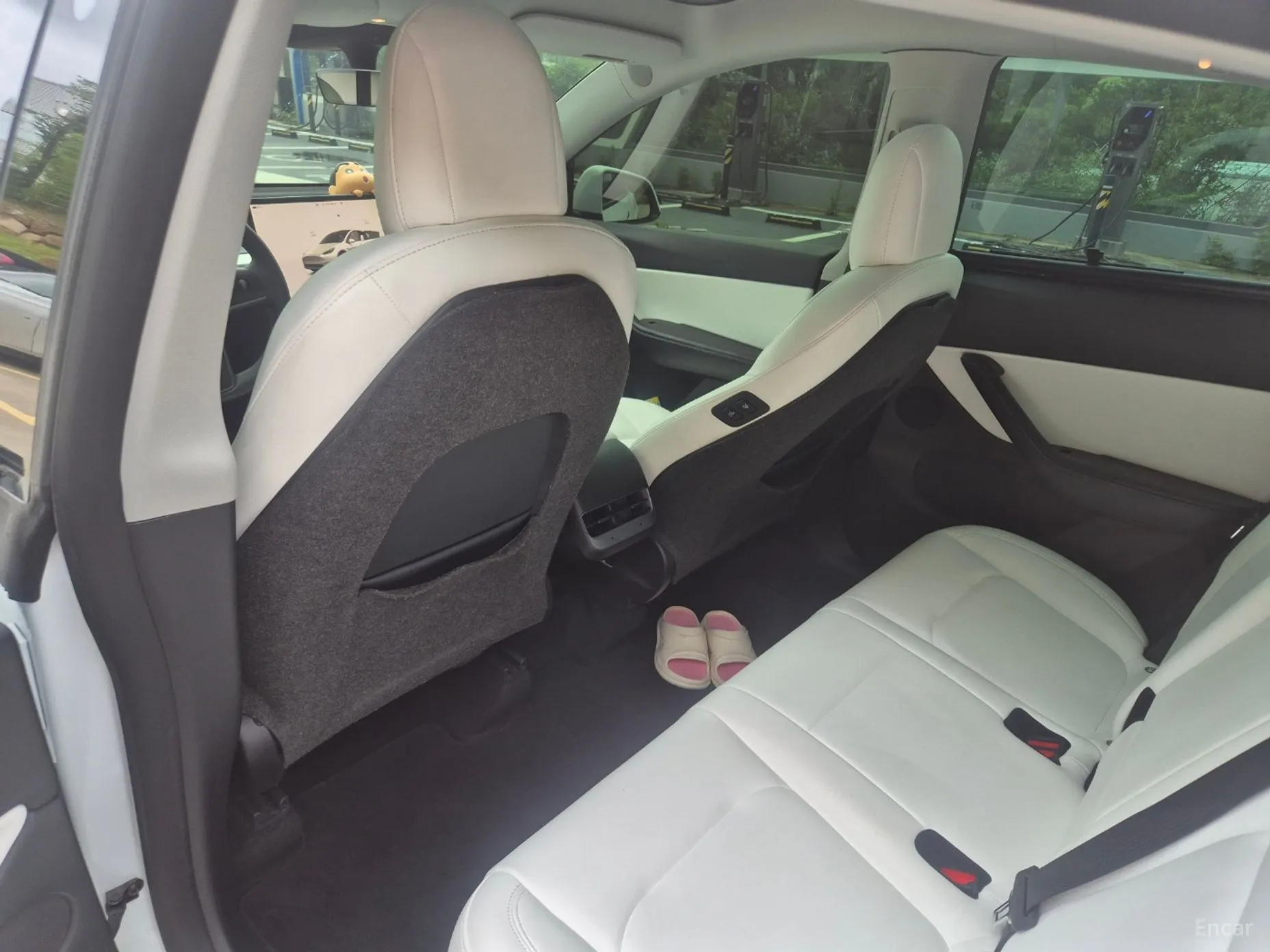 Tesla Model Y превью 14