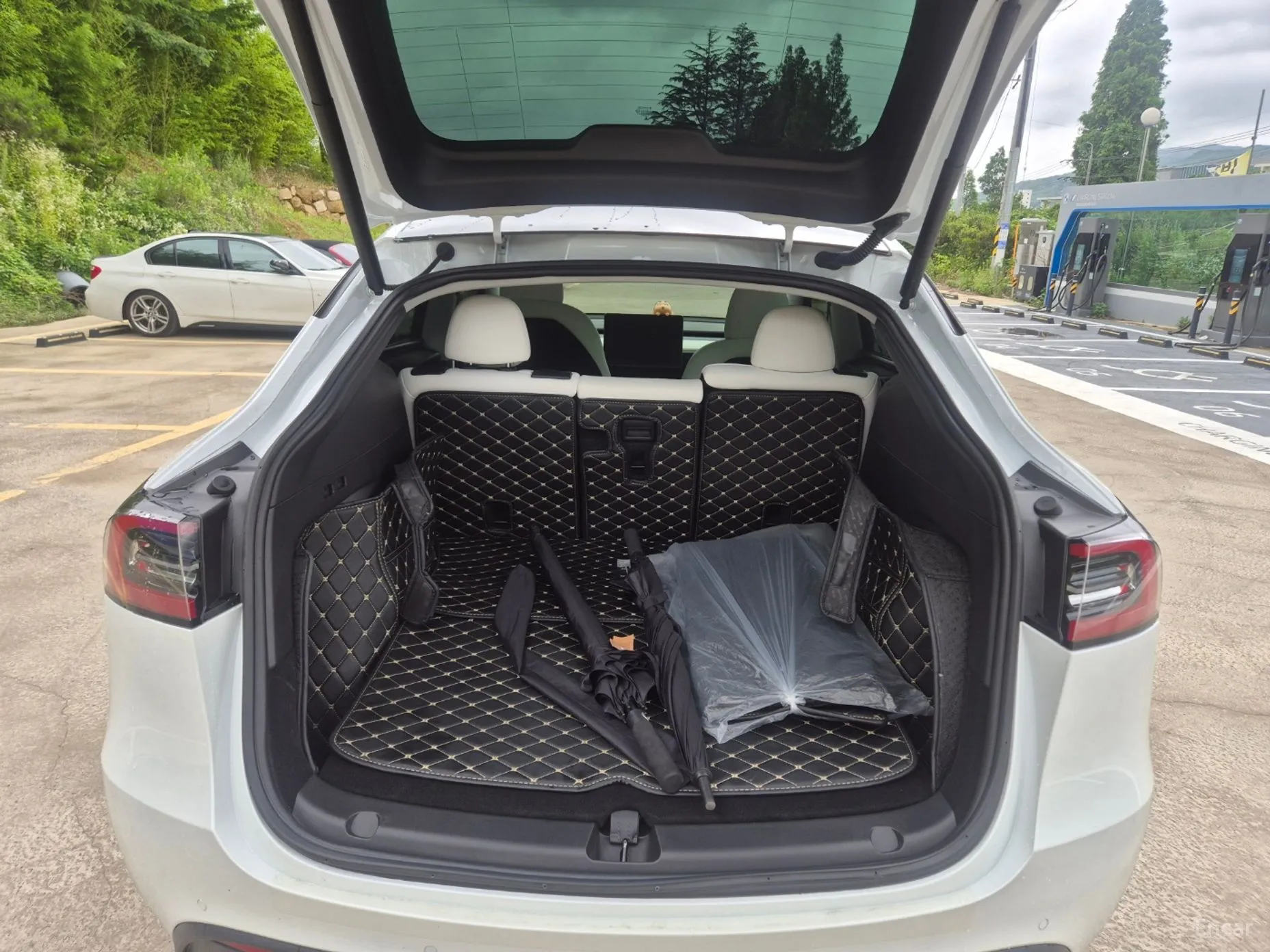 Tesla Model Y превью 19