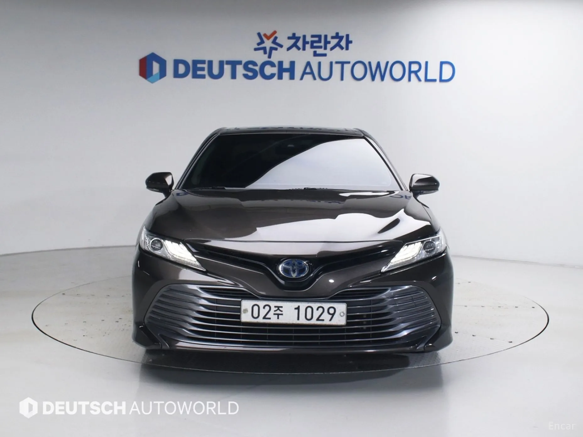 Toyota Camry (XV70) превью 3