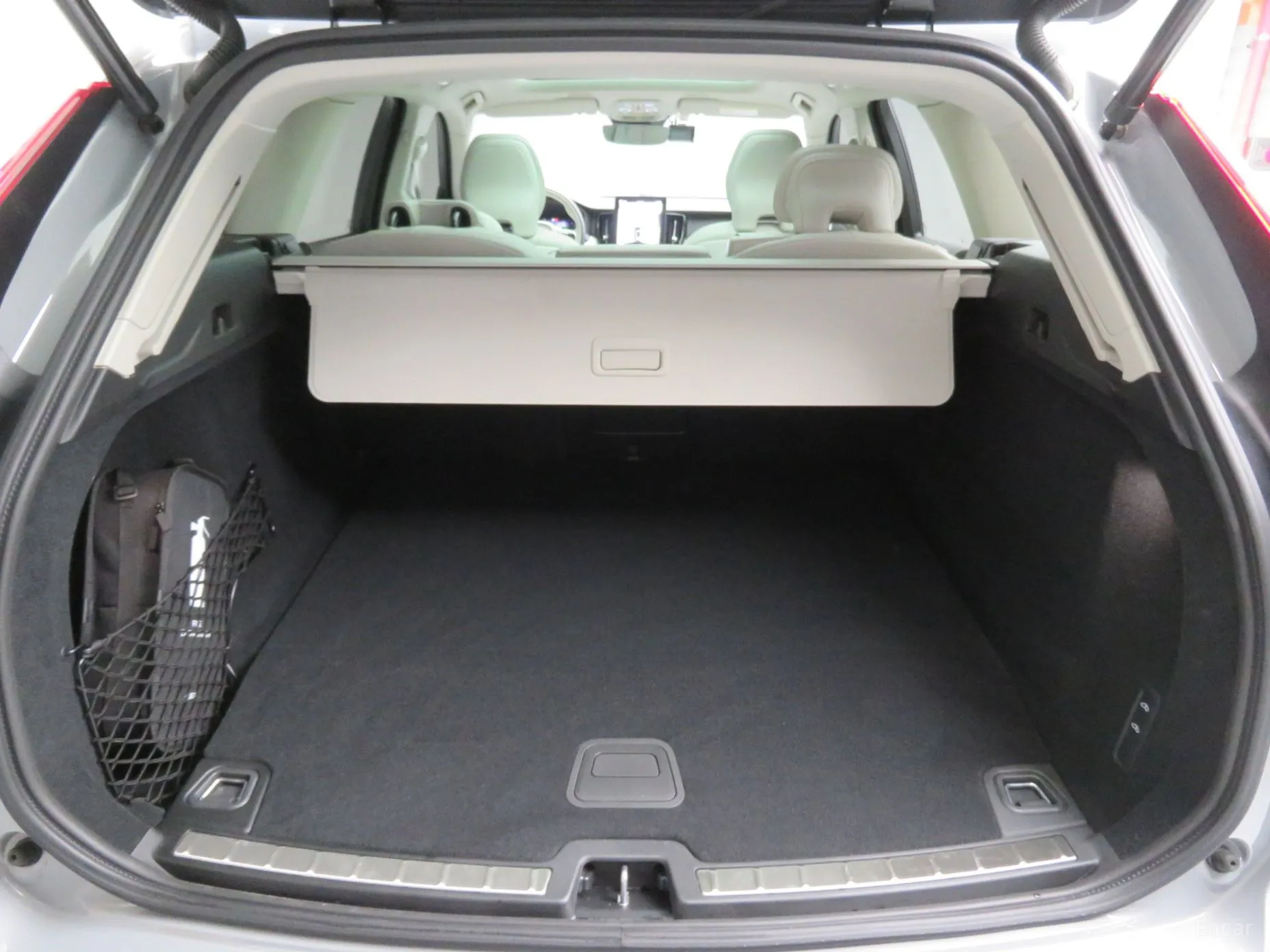 Volvo XC60 Gen 2 превью 11