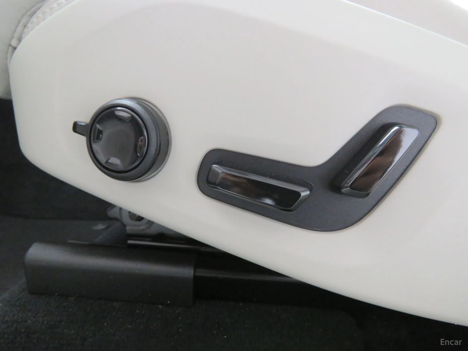 Volvo XC60 Gen 2 превью 19